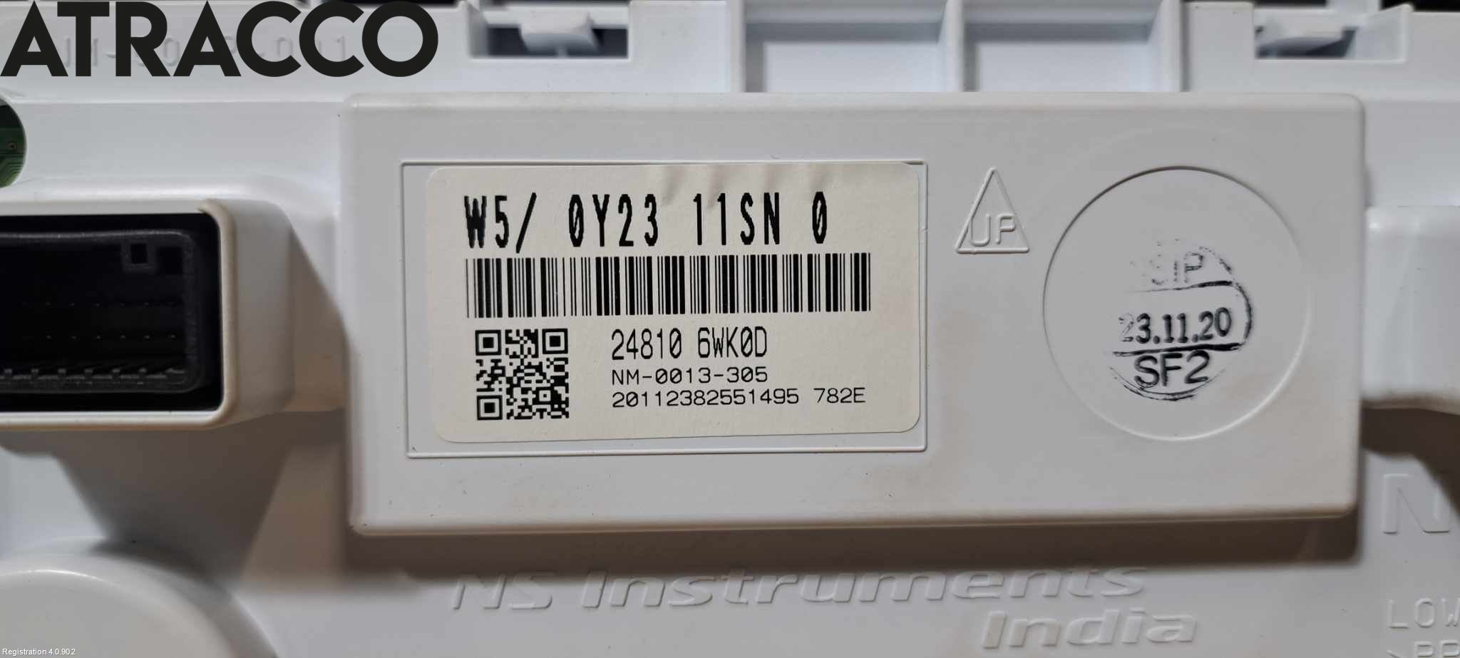 Nissan LEAF 18- Instrument Hast