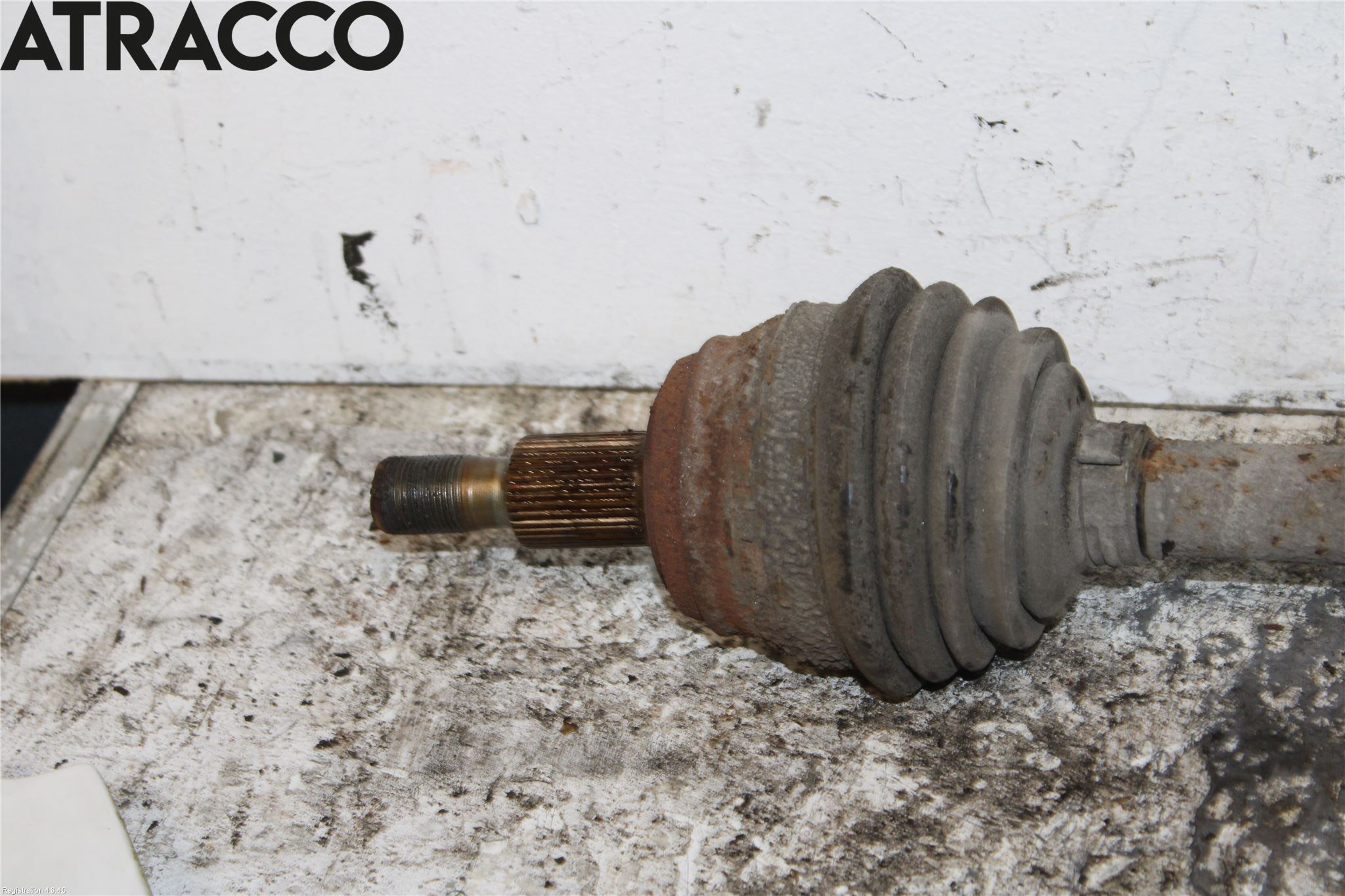 Volkswagen VW GOLF IV 98-06 Drivaxel Bak Vänster