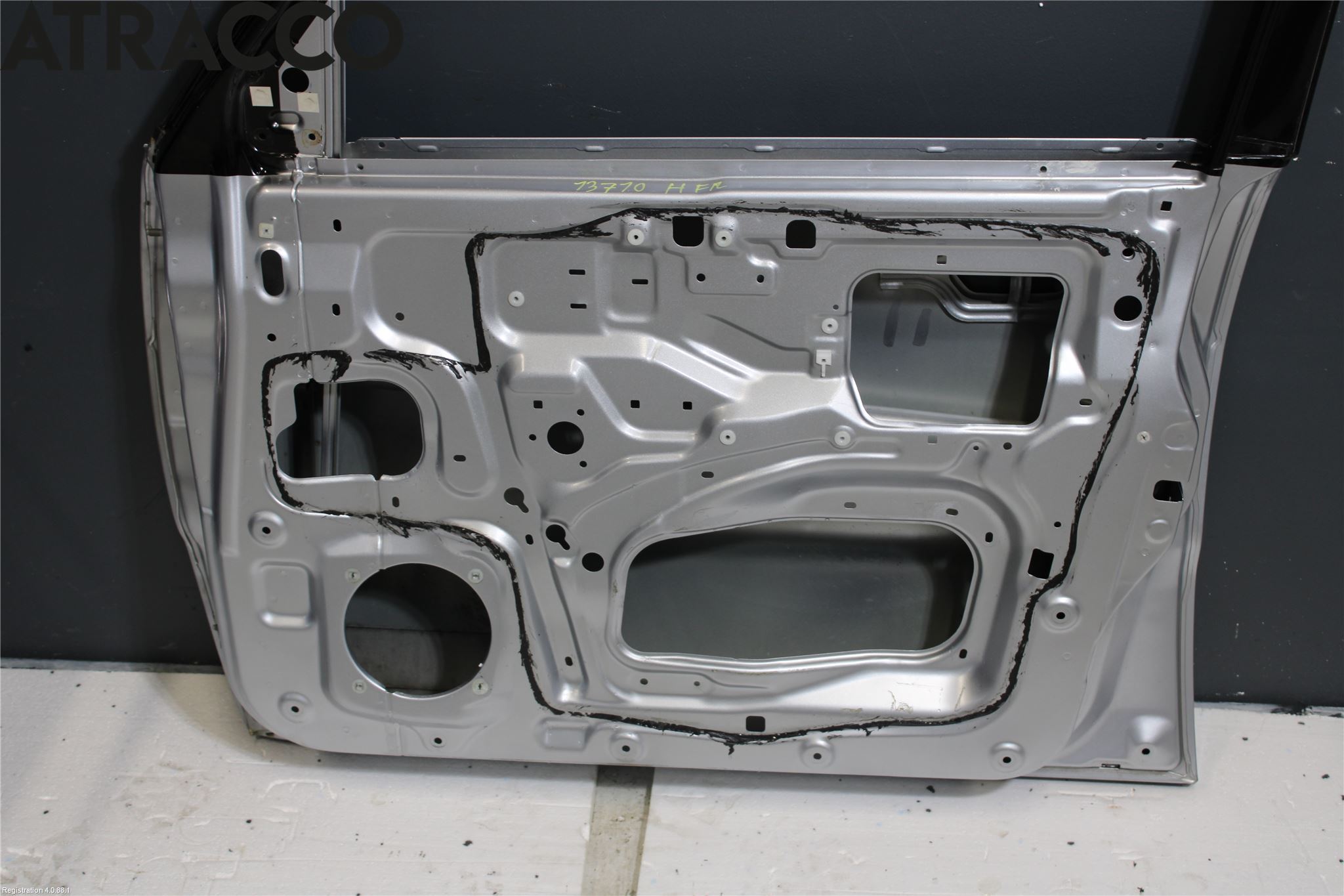 Mitsubishi PAJERO 06-15 Dörr Fram Höger