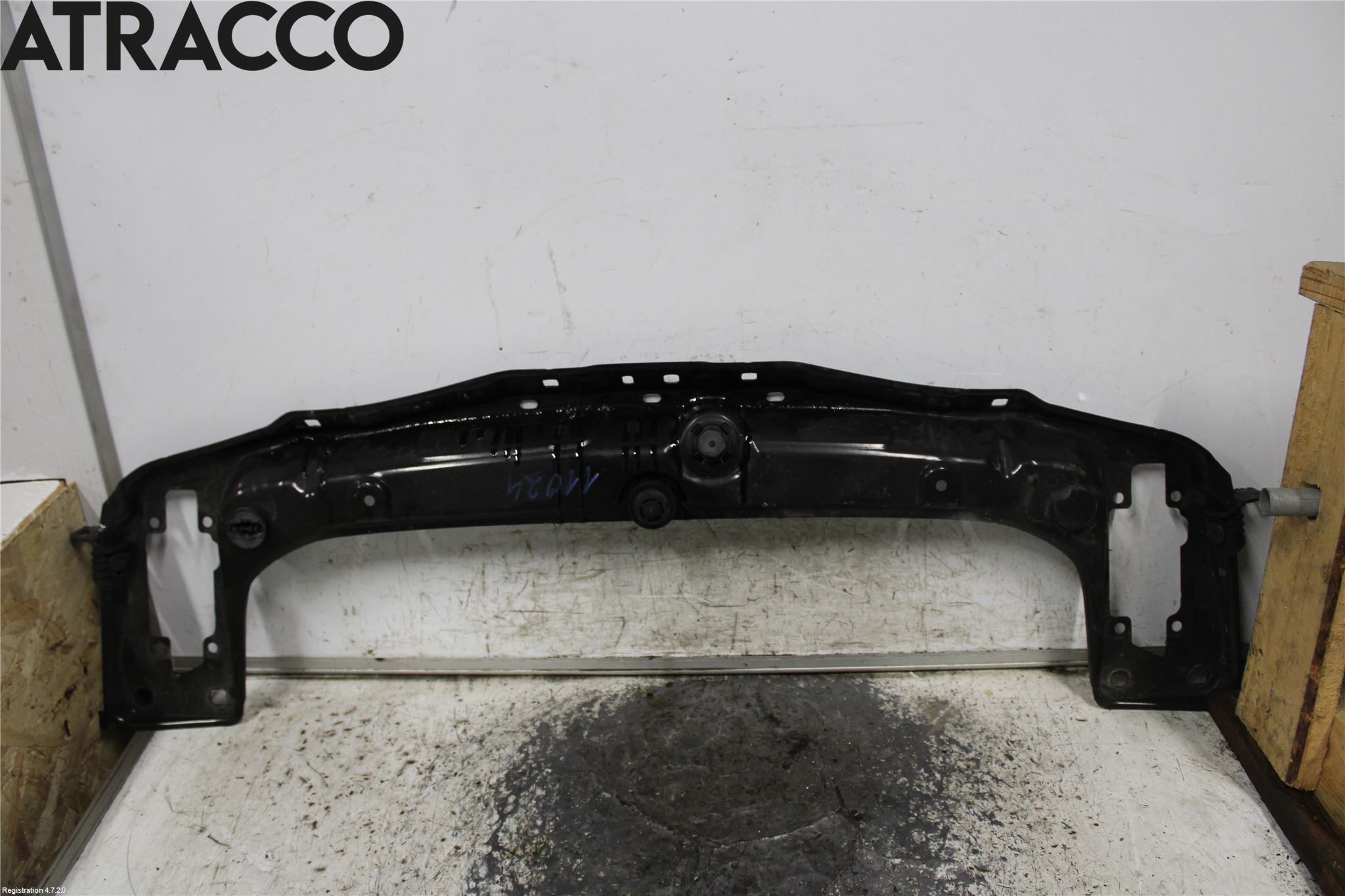BMW 4 F32/F33/F82/F83 13-20 Front Huvlåsplåt-Balk