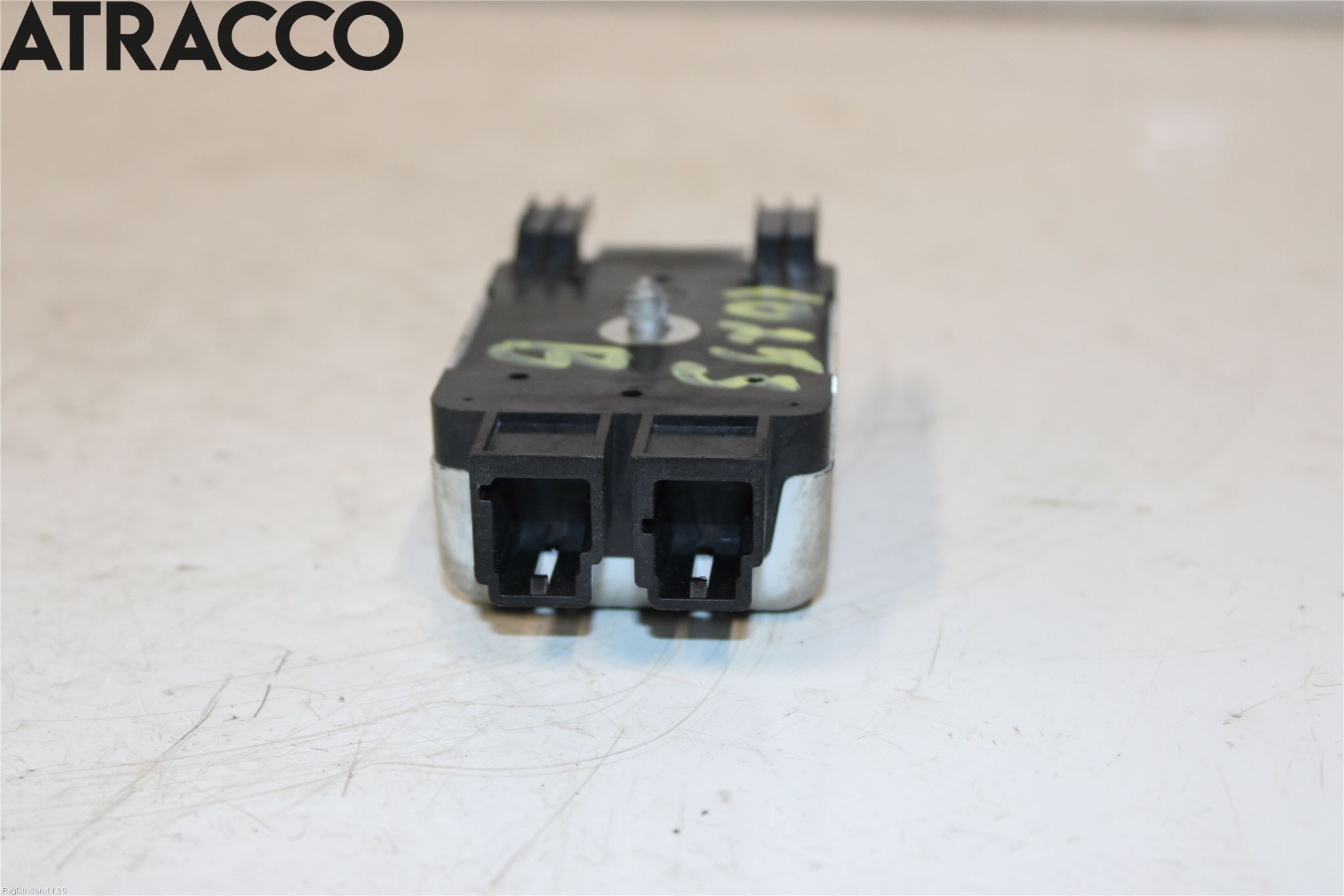 Volkswagen VW GOLF / E-GOLF VII 13-20 Antennförstärkare