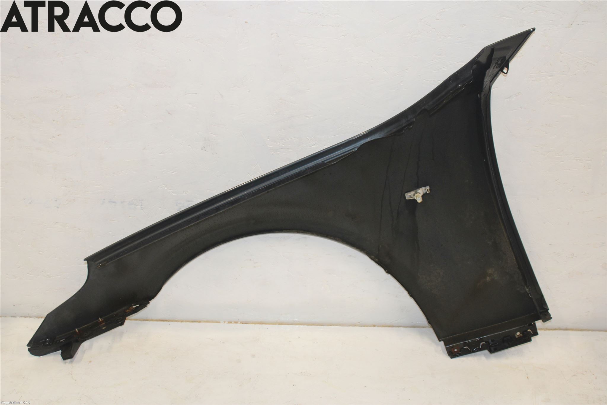 BMW 5 E60/61 Sed/Tou 02-10 Skärm Fram Vänster