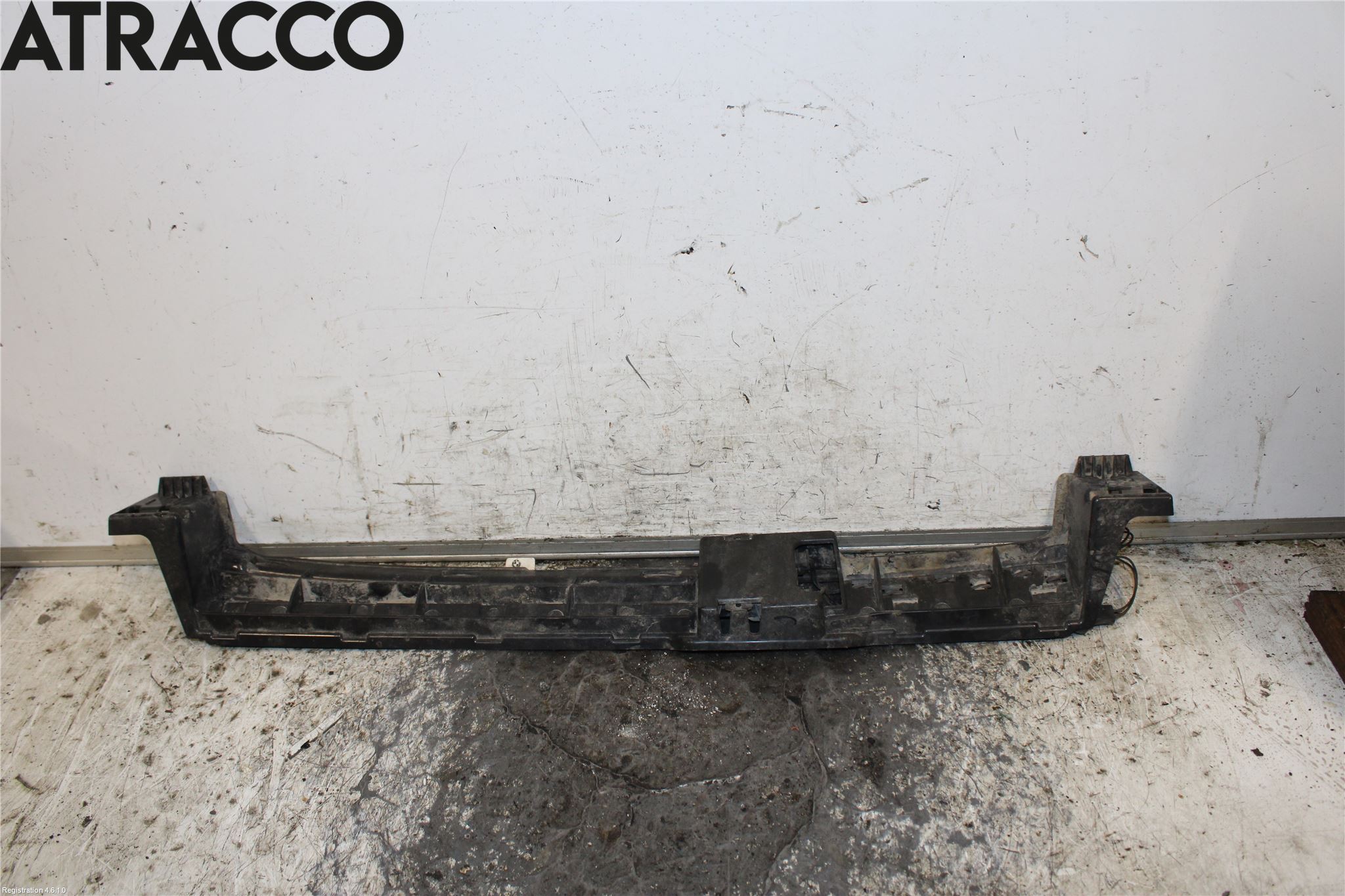 BMW X1 F48 15-22 Torpedplåt-Torpedplast