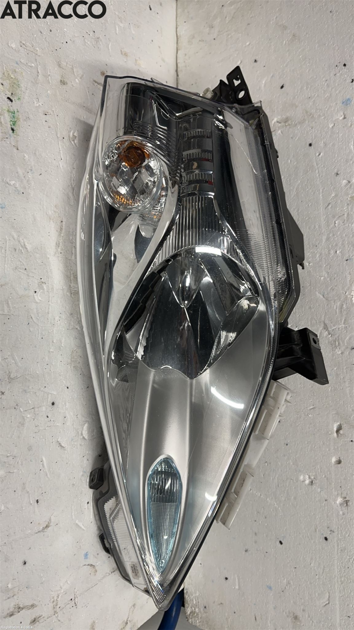 Nissan LEAF 11-17 Strålkastare Vänster
