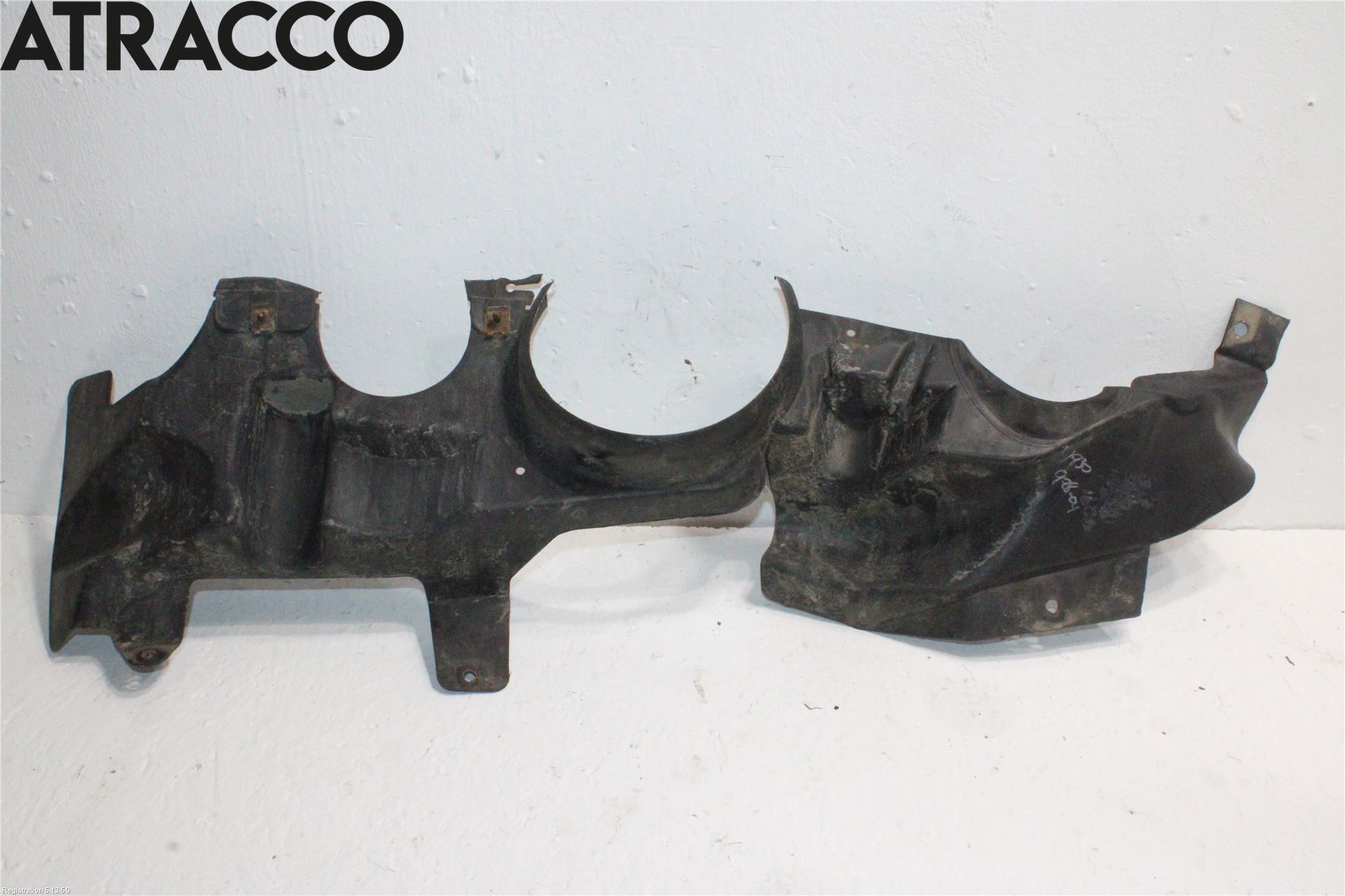 BMW X5 E53     99-06 Hasplåt Plåt-Plast