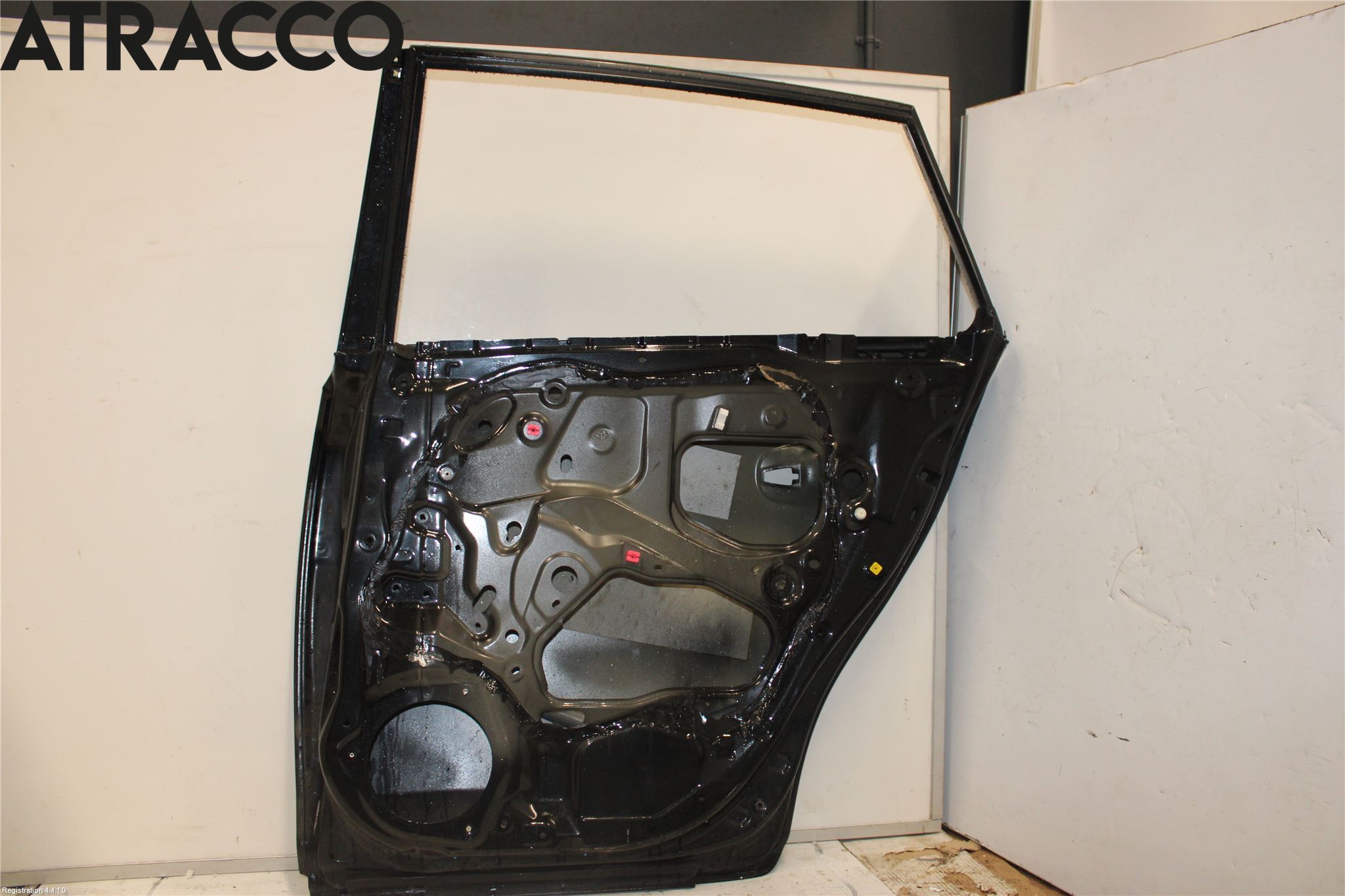 Toyota AVENSIS 09-15 Dörr Bak Höger