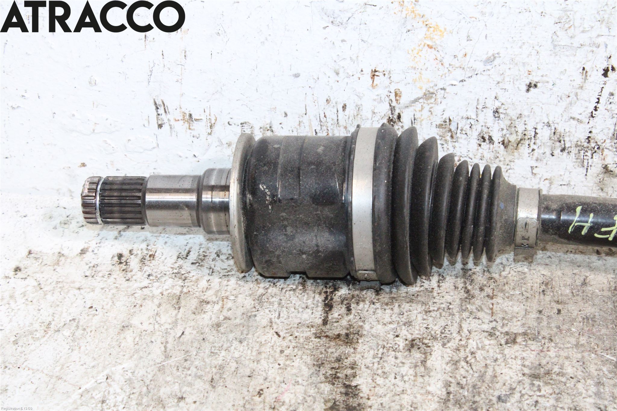 Toyota YARIS XP21 20- Drivaxel Fram Höger