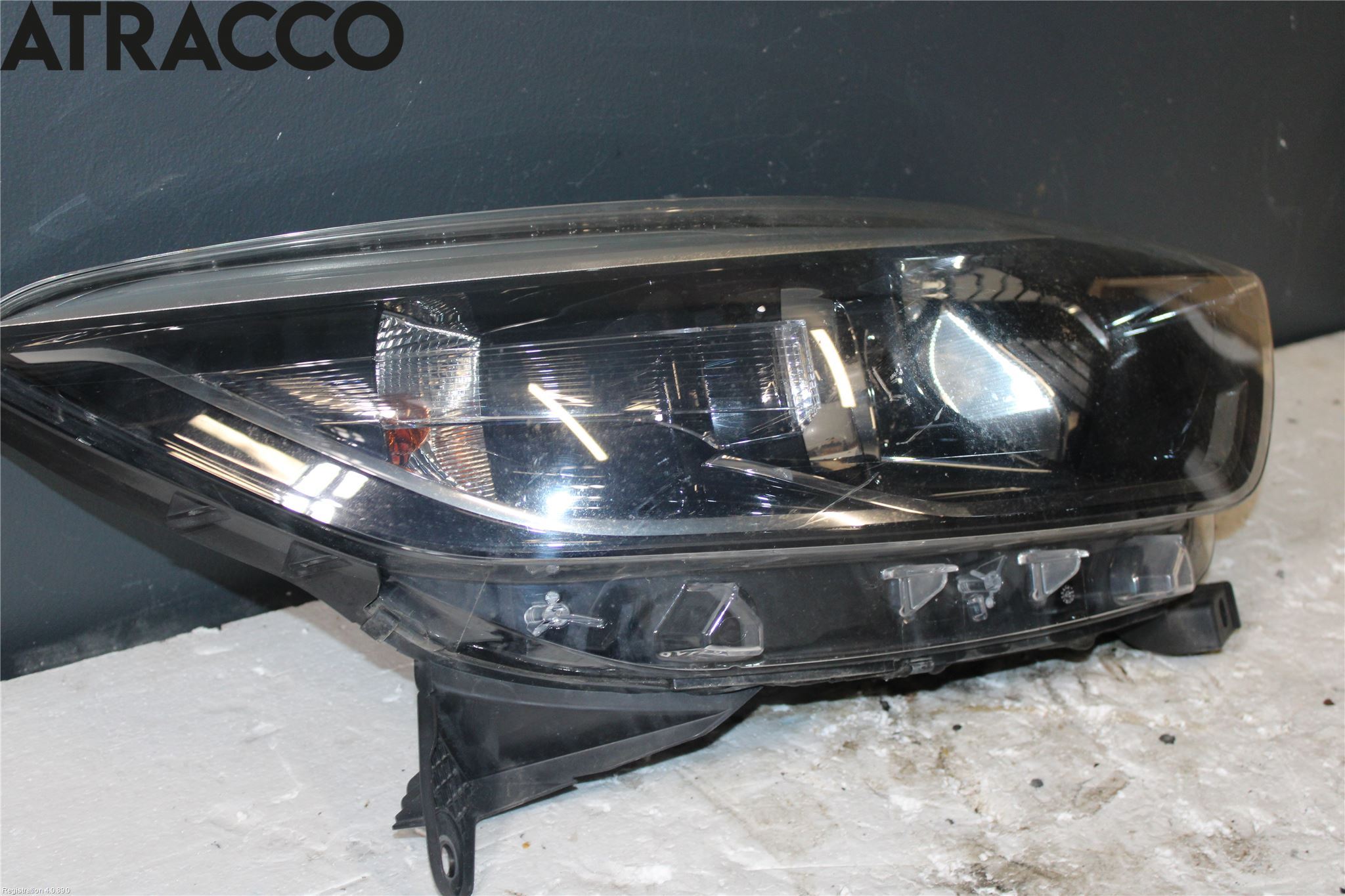 Renault CAPTUR 13-19 Strålkastare Höger