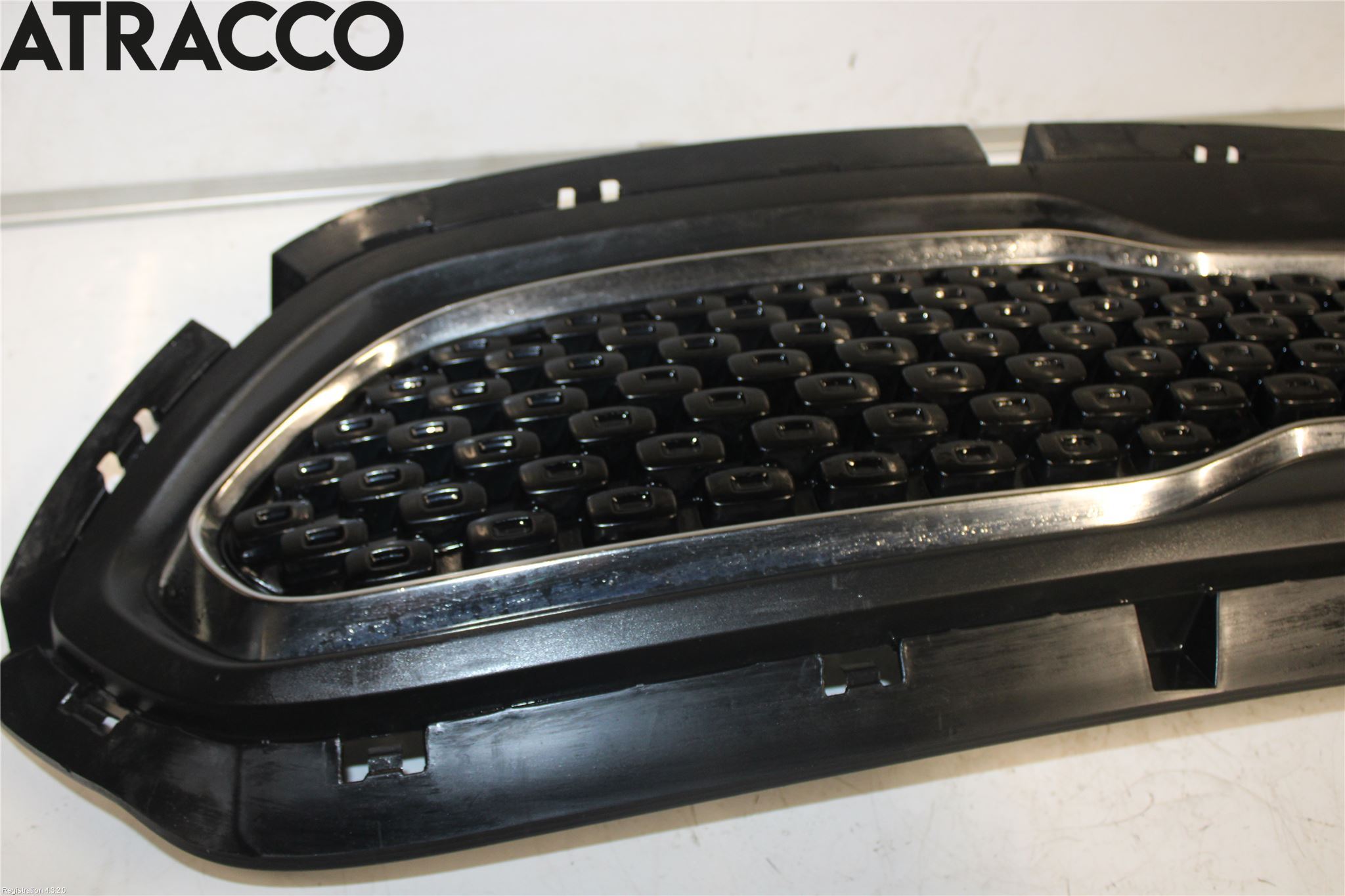 Kia NIRO (DE) 17-22 Grilldel Mitt