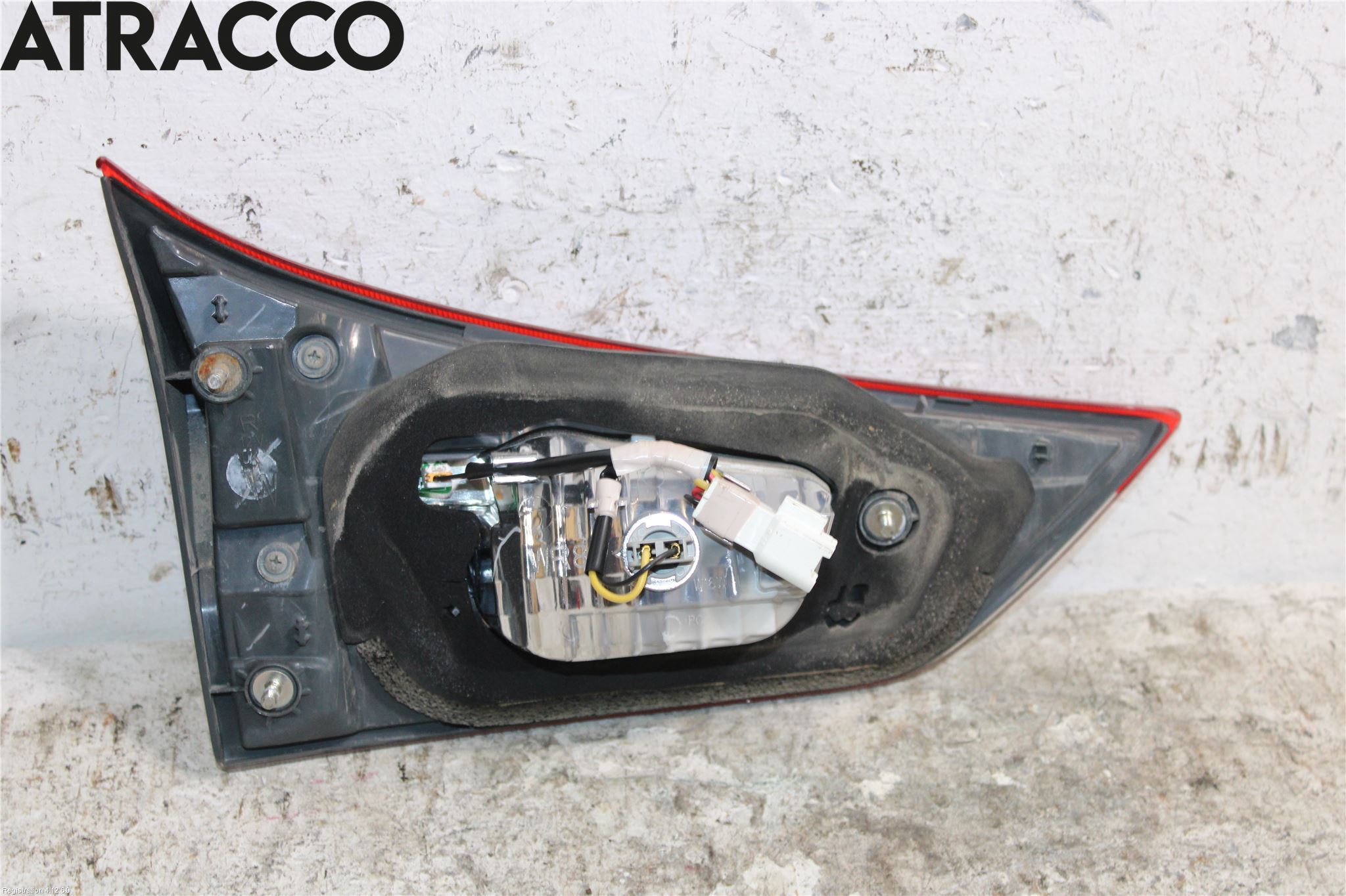 Toyota AURIS 13-19 Bakljus Lucka Hö