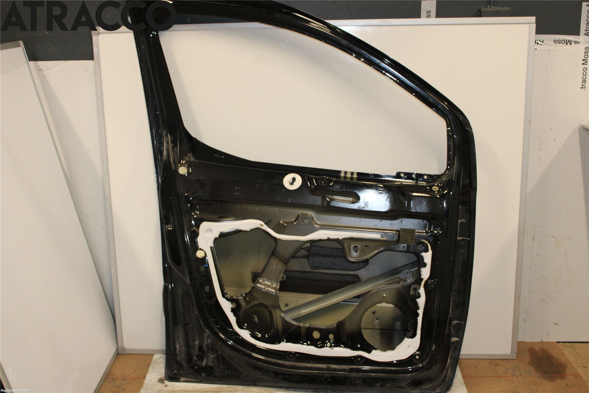 Citroen BERLINGO 08-18 Dörr Fram Vänster