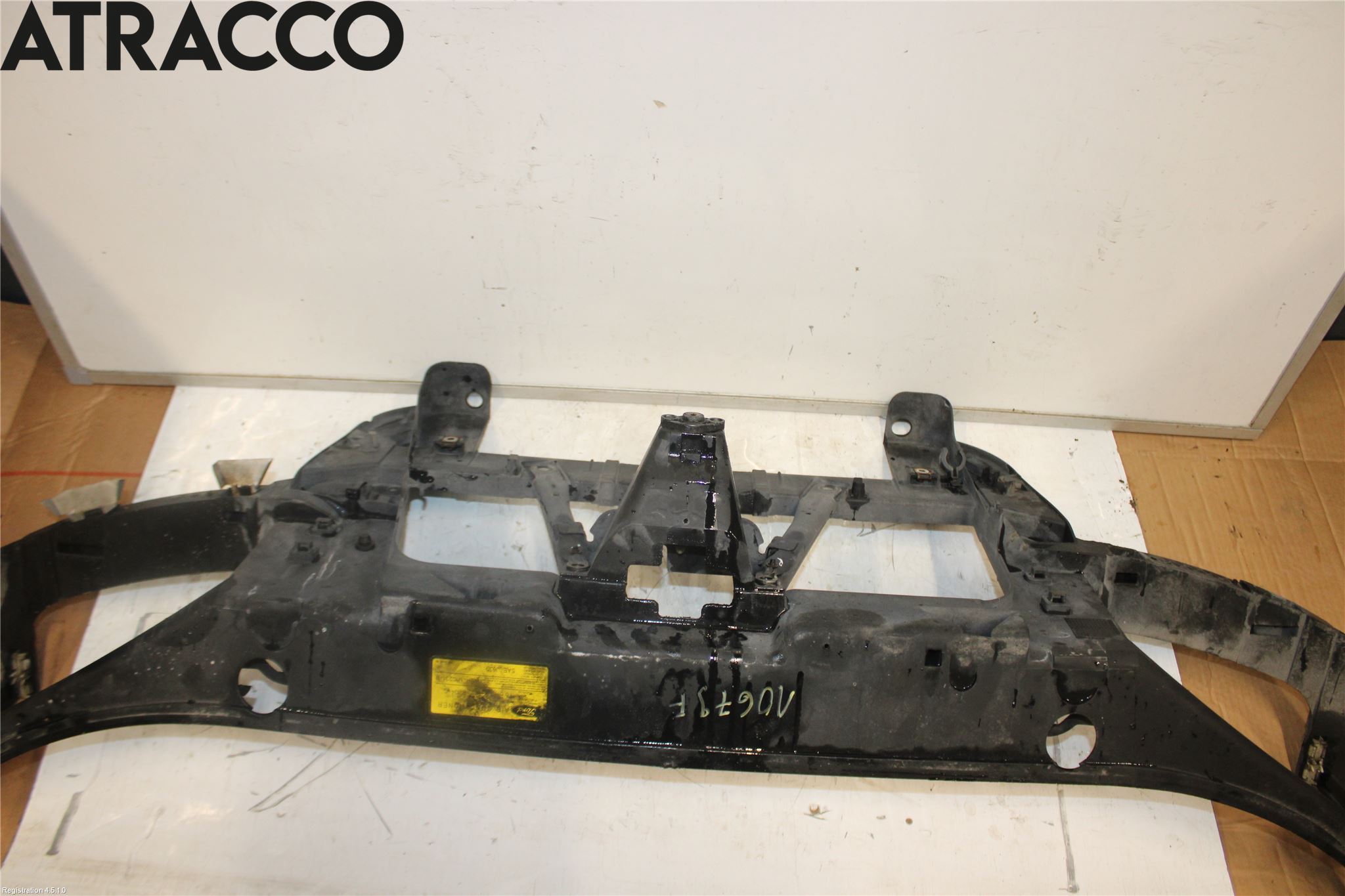 Ford MONDEO     01-06 Frontplåt