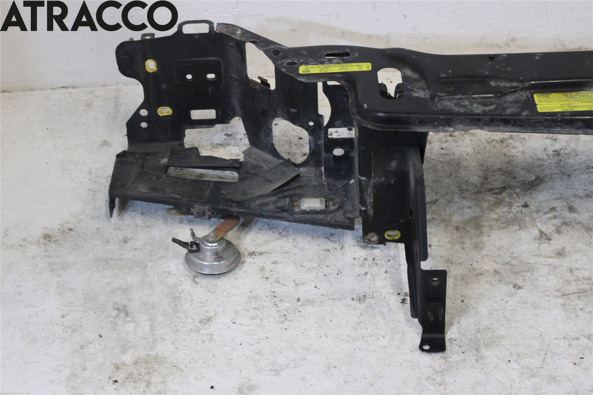 Volvo XC90 03-06 Frontplåt Övre