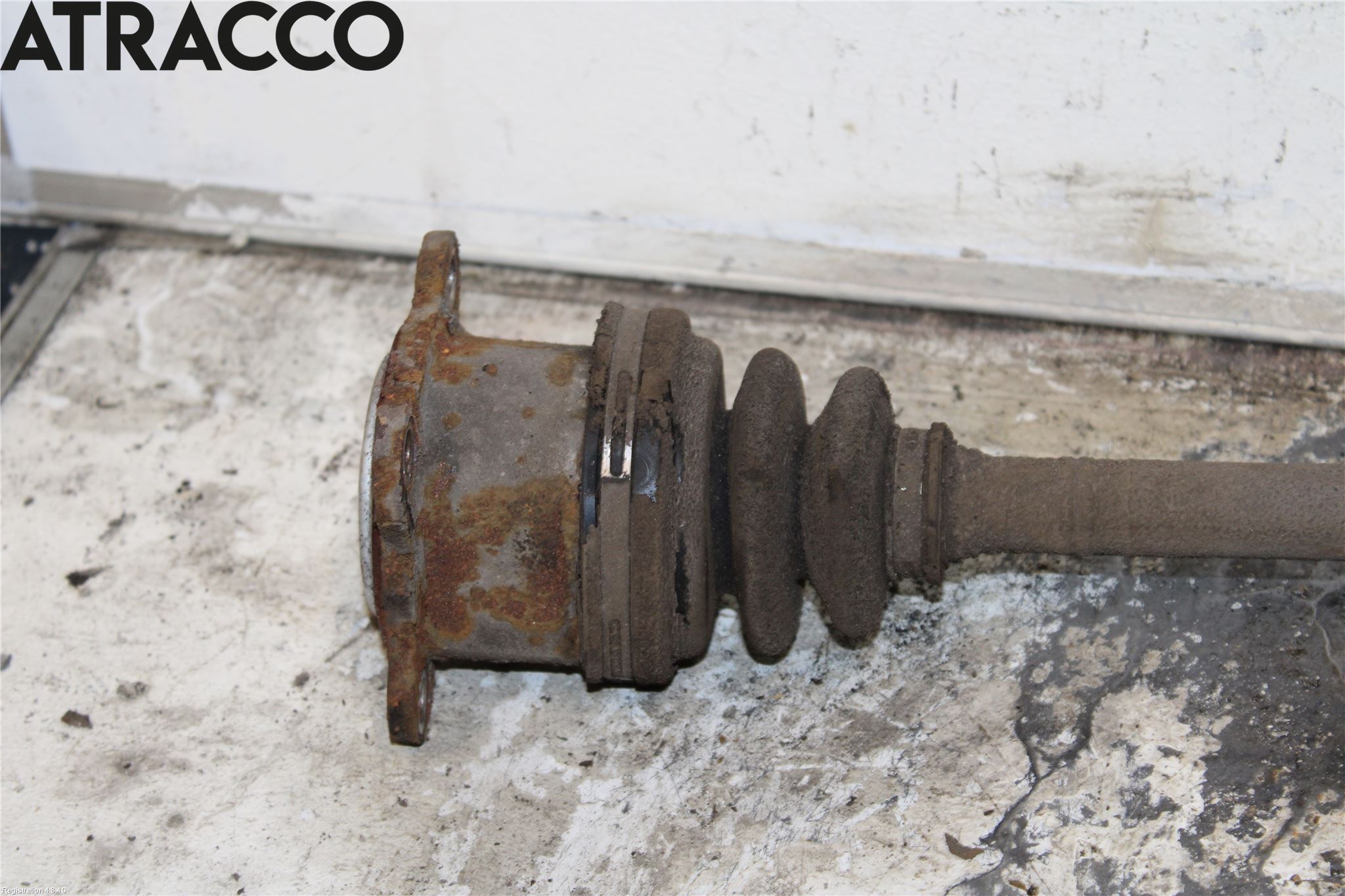 Toyota RAV 4 00-06 Drivaxel Bak Vänster