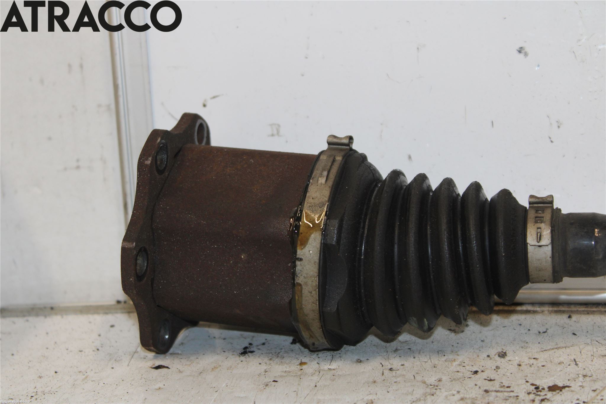 Volkswagen VW POLO 10-17 Drivaxel Fram Höger