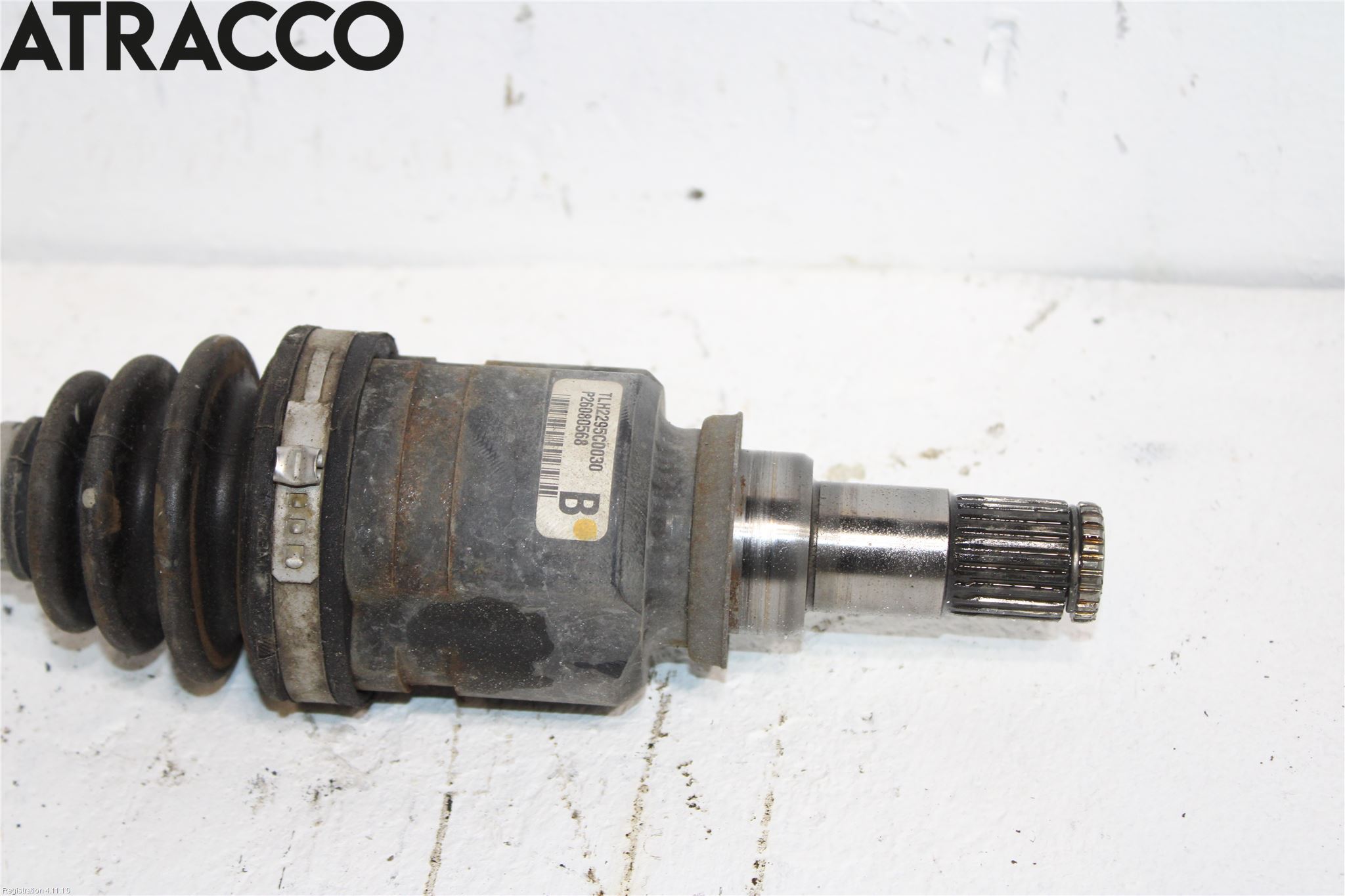Toyota YARIS P1 03-05 Drivaxel Fram Vänster