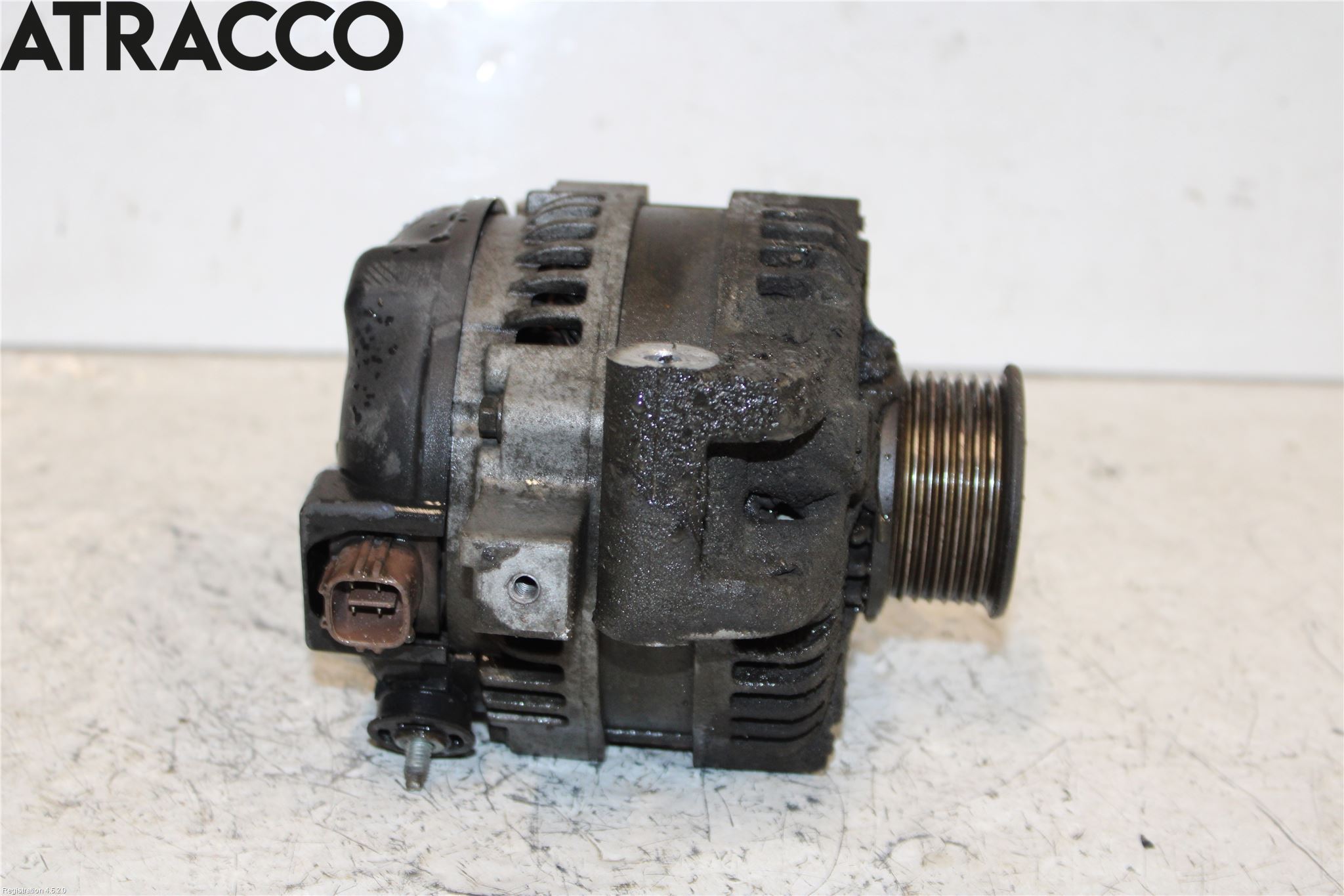 Toyota AVENSIS 09-15 Generator