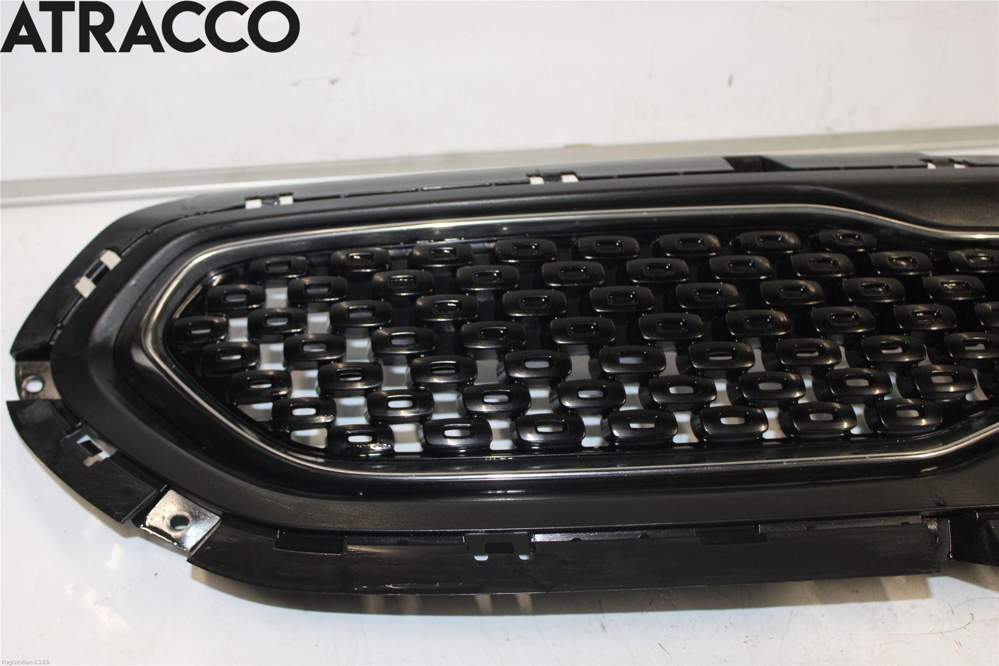 Kia NIRO (DE) 17-22 Grilldel Mitt
