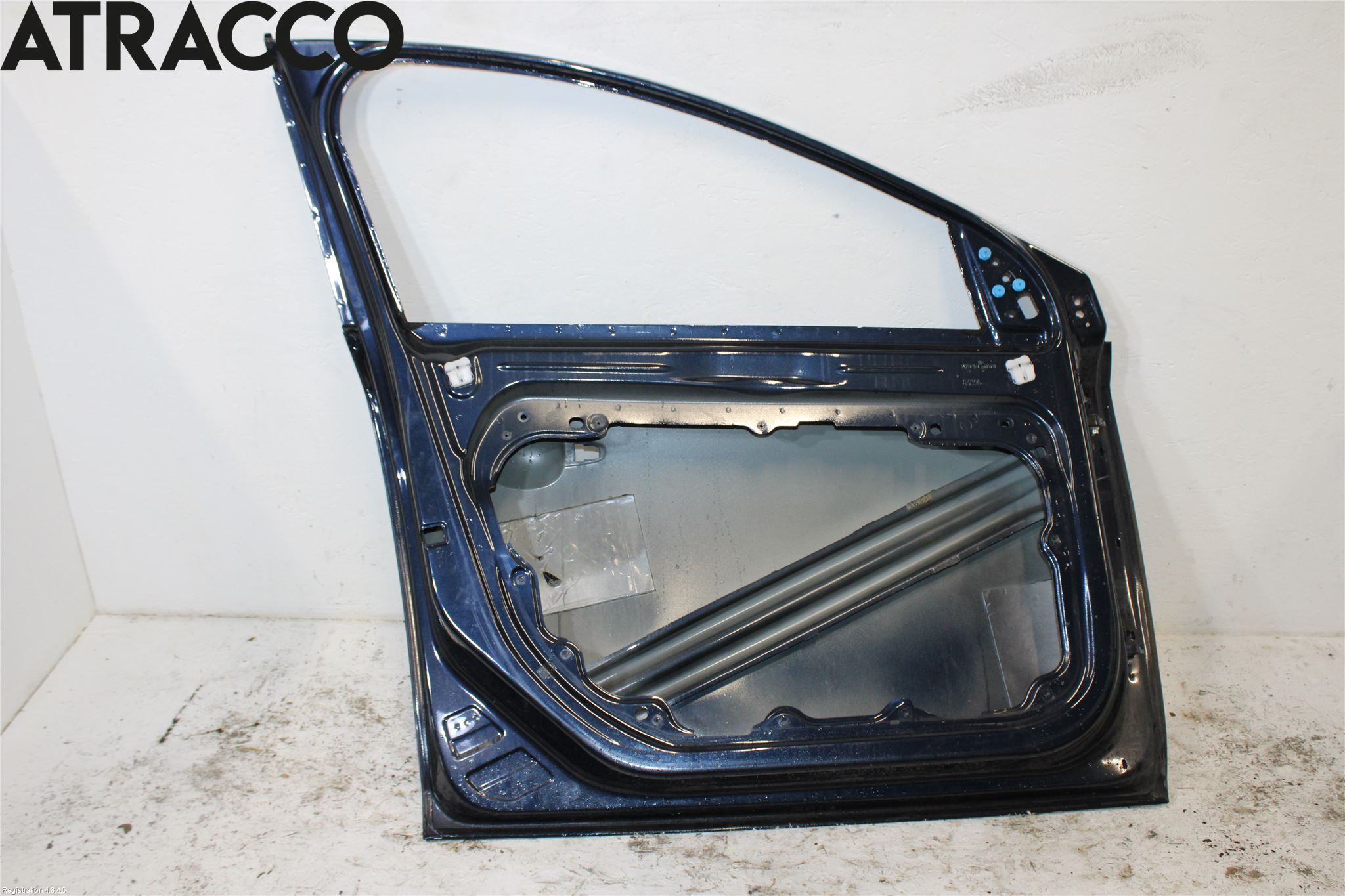Volvo V40 12-19 Dörr Fram Vänster