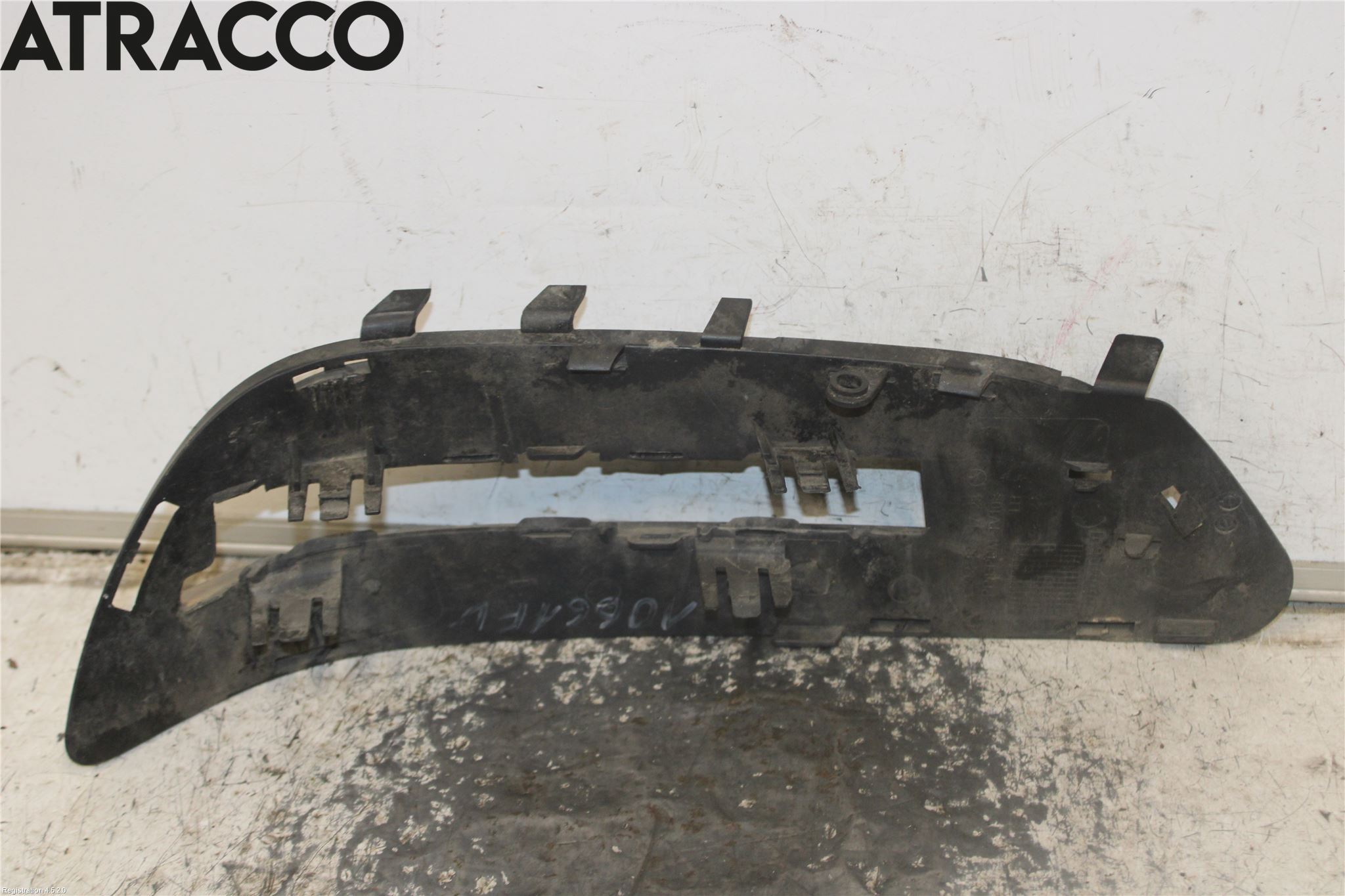 Mercedes-Benz MB E-KLASS (W212) 09-16 Dimljussarg Fram