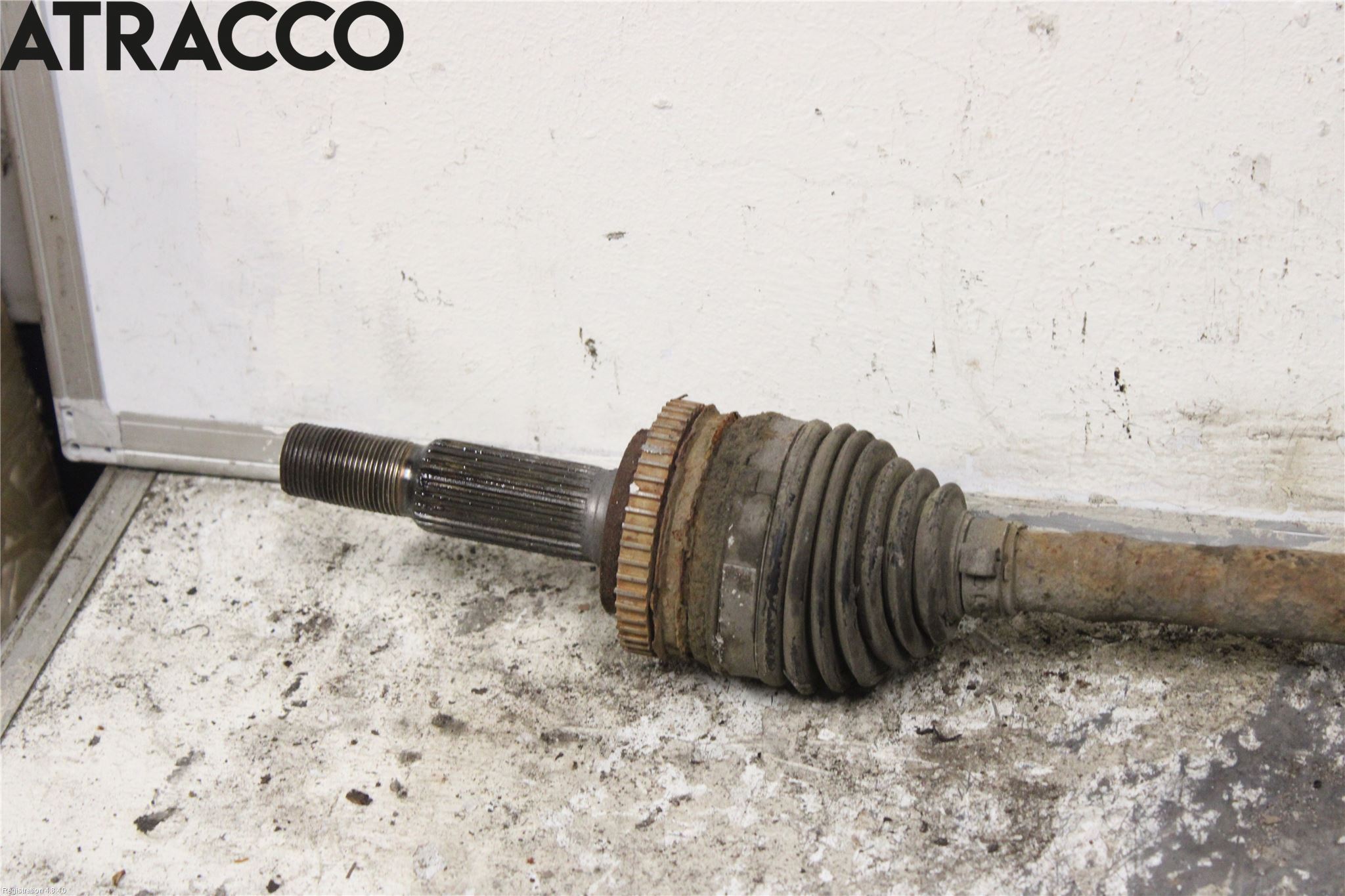 Toyota URBAN CRUISER Drivaxel Bak Höger