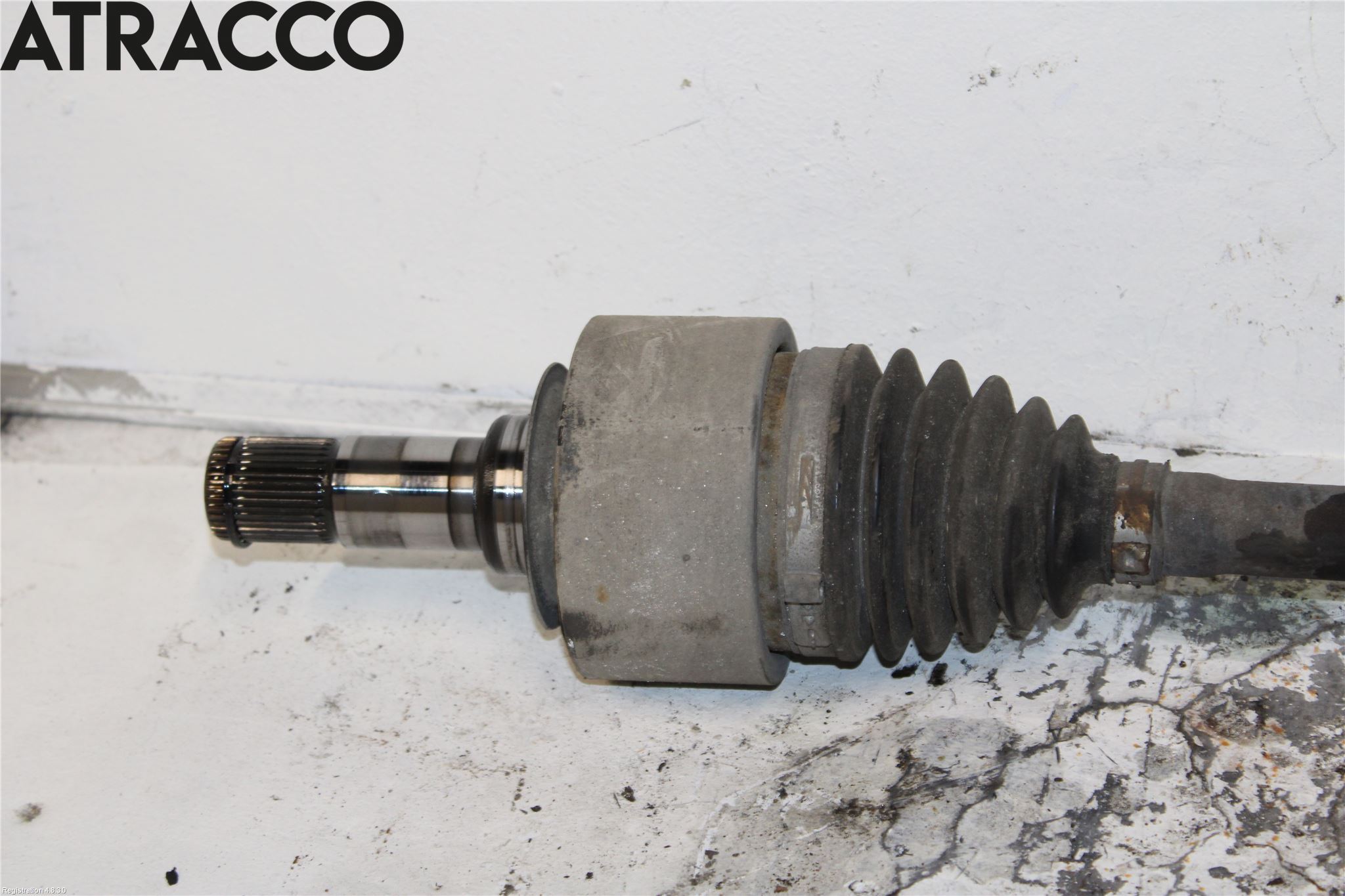 Mercedes-Benz MB R-KLASS (W251) 05-13 Drivaxel Fram Vänster