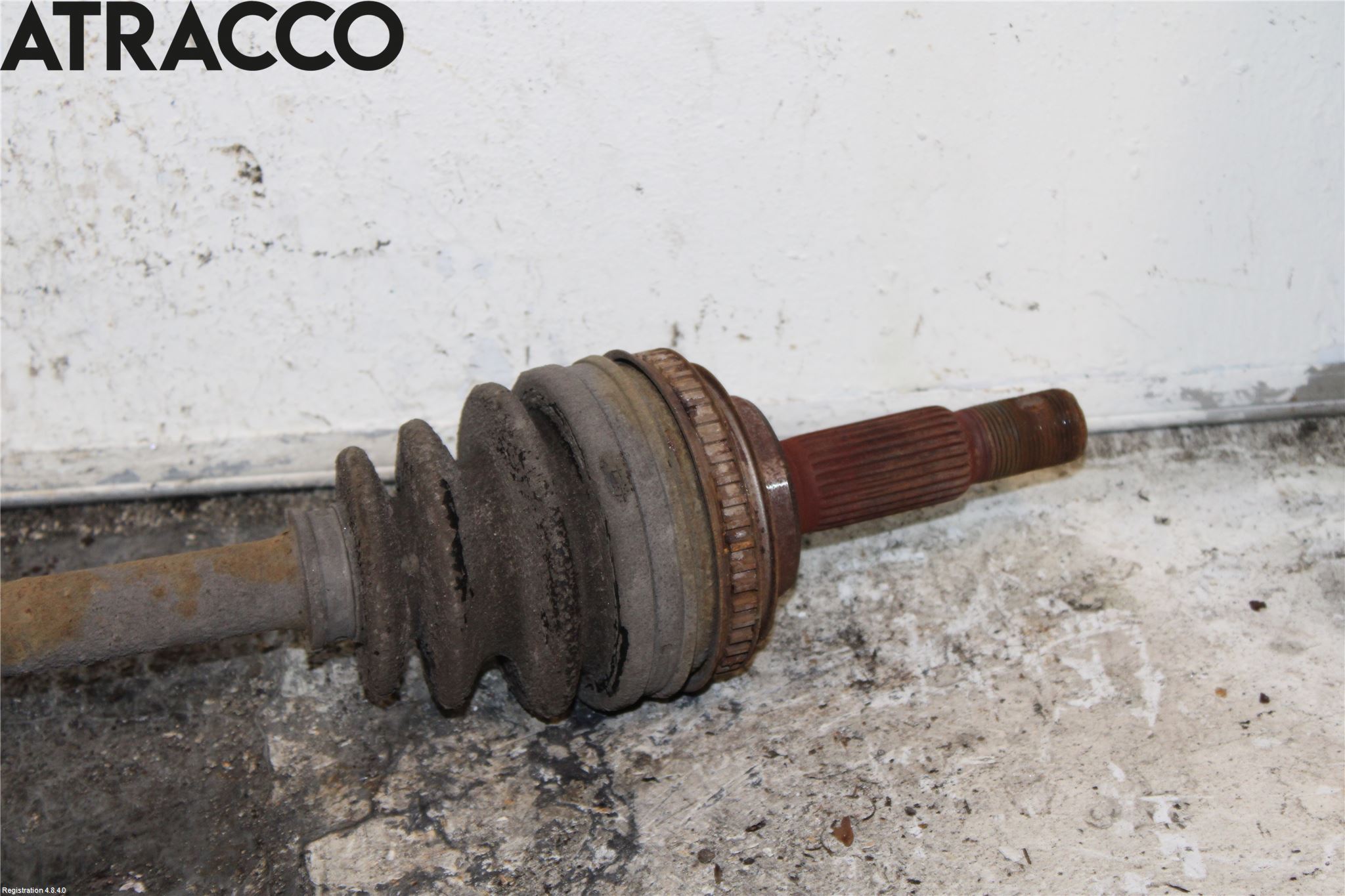 Toyota RAV 4 00-06 Drivaxel Bak Vänster
