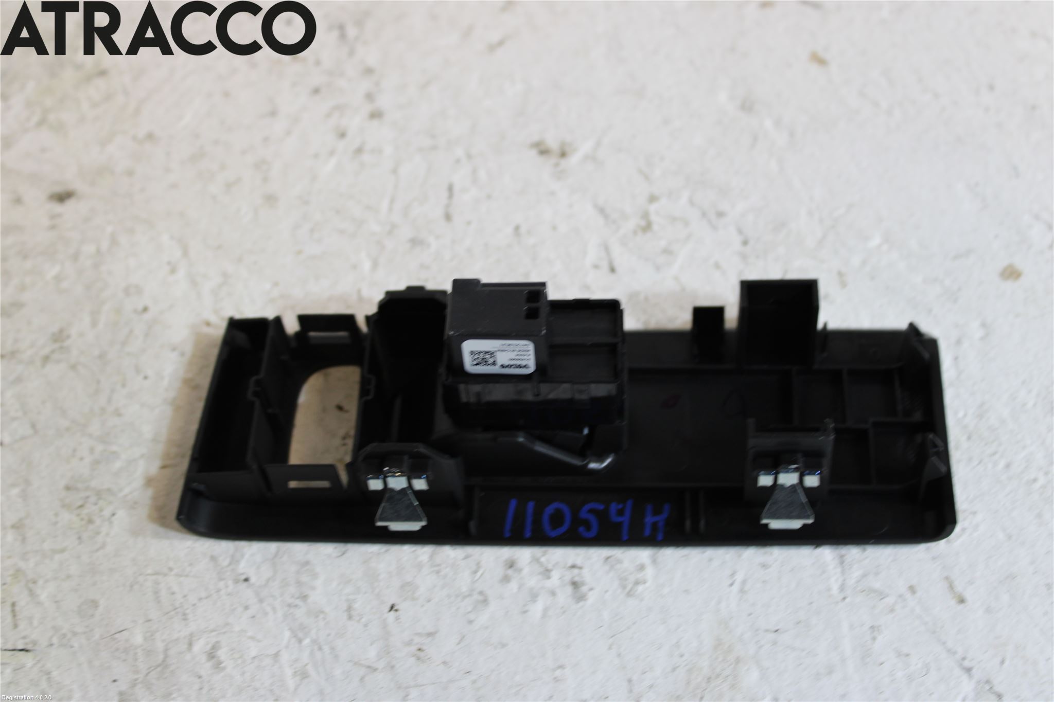 Volvo XC40/RECHARGE 18- Strömställare Elhiss