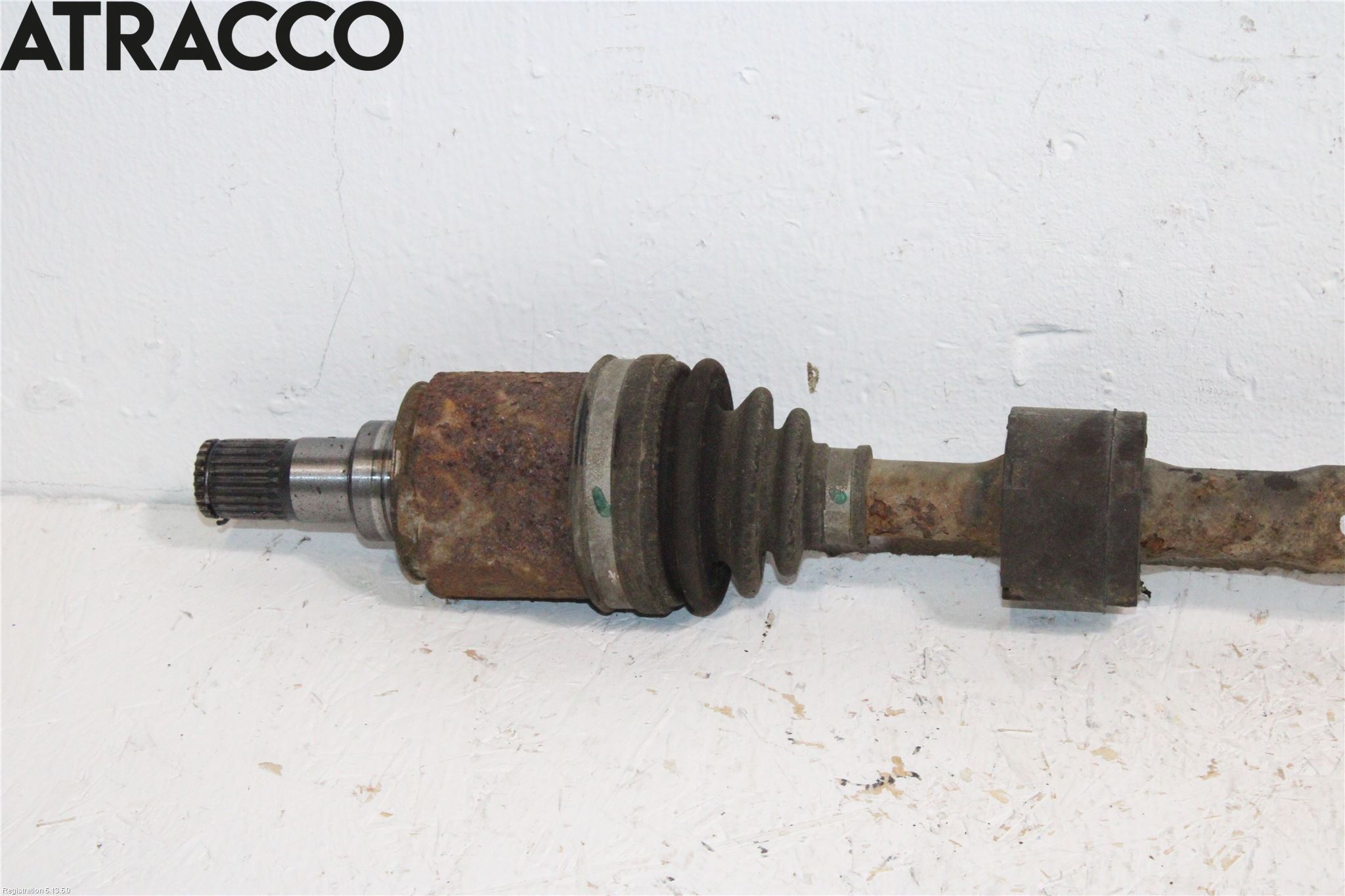 Mitsubishi ECLIPS CROSS Drivaxel Bak Höger