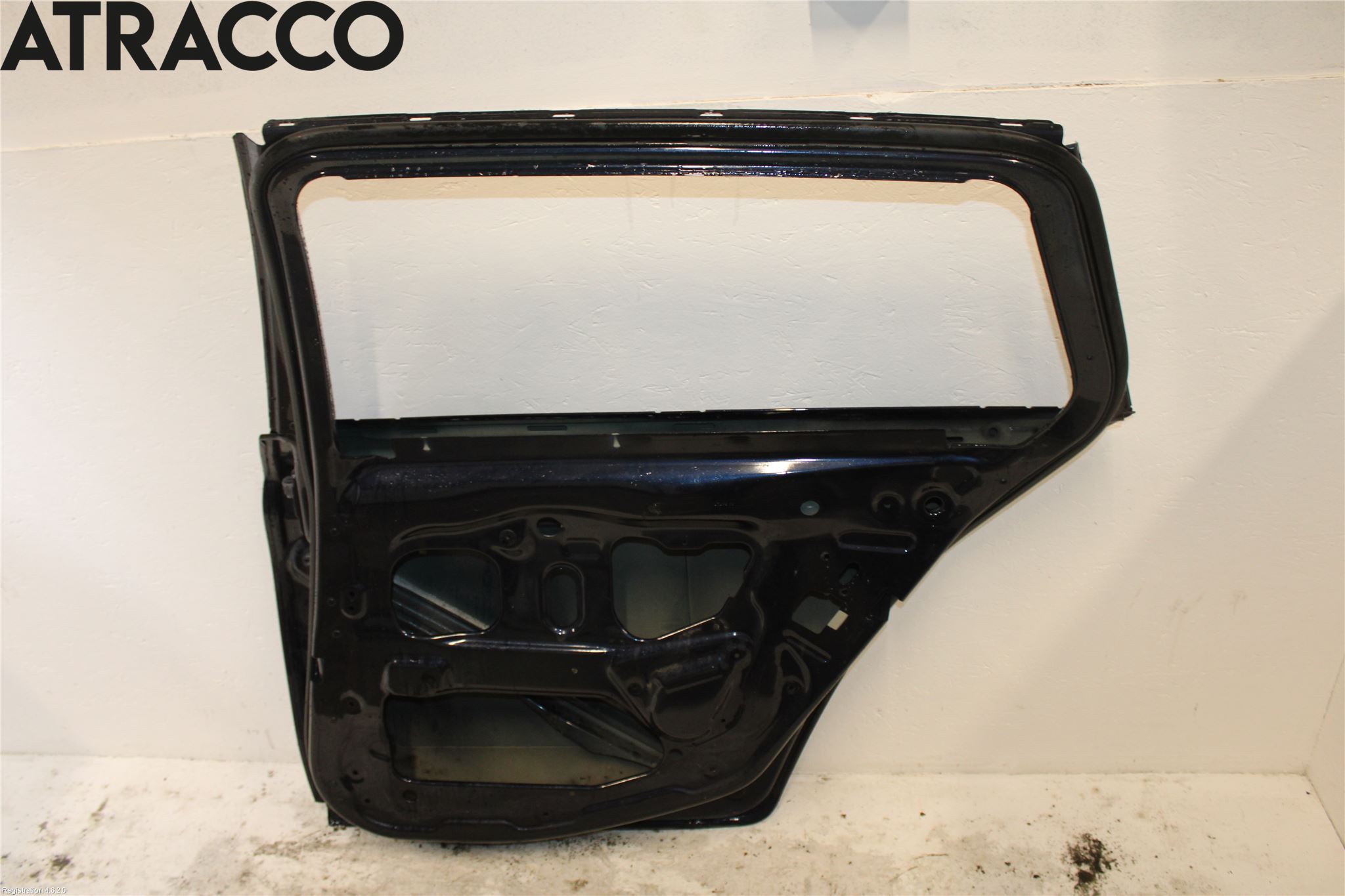 BMW 5 F10/F11/F18 09-17 Dörr Bak Höger