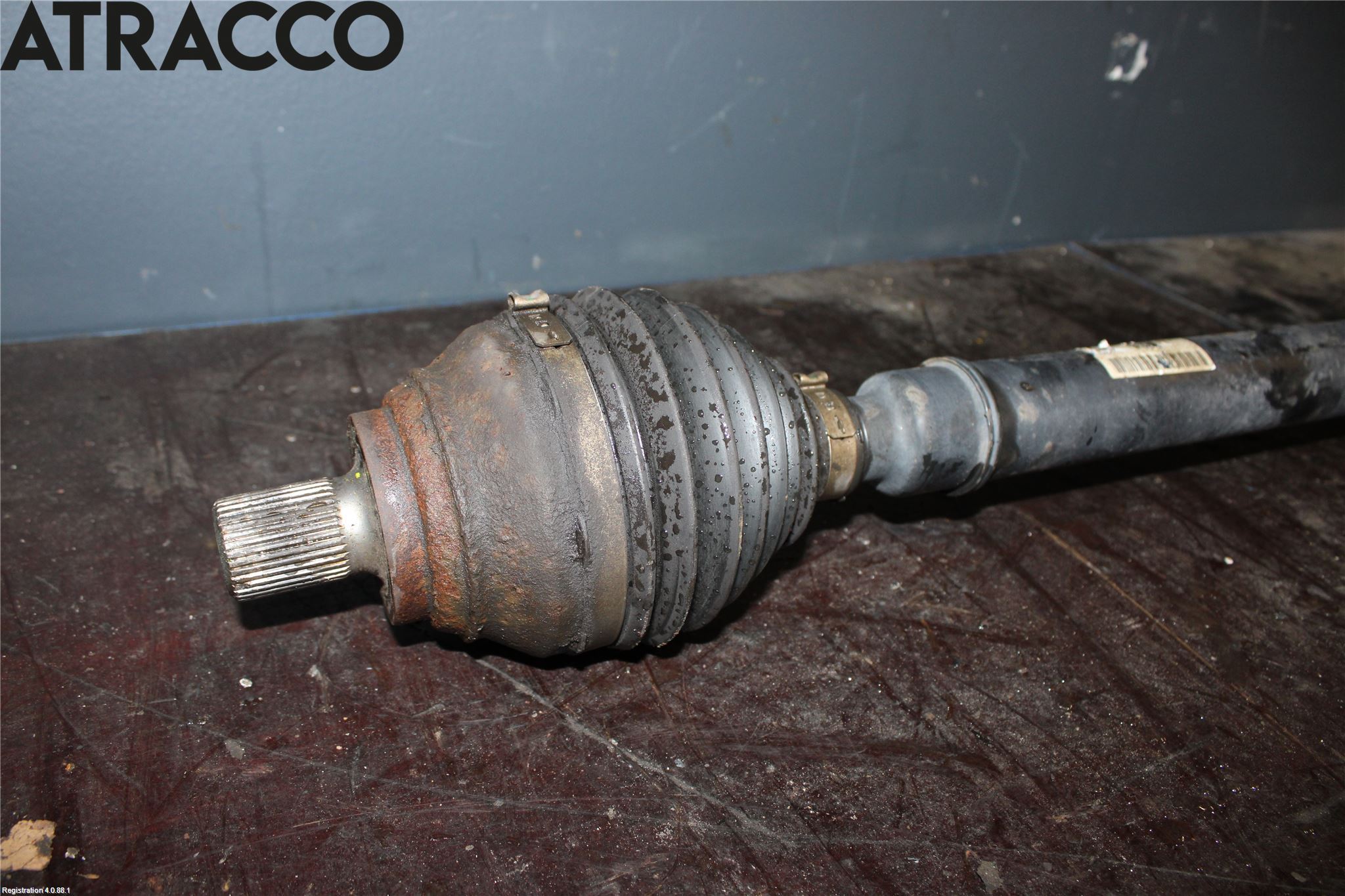 Volkswagen VW PASSAT 15-19 Drivaxel Fram Höger
