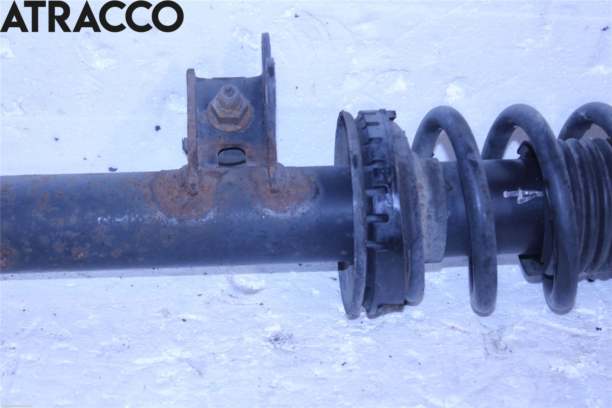 BMW 5 F10/F11/F18 09-17 Fjäderben Fram Vänster