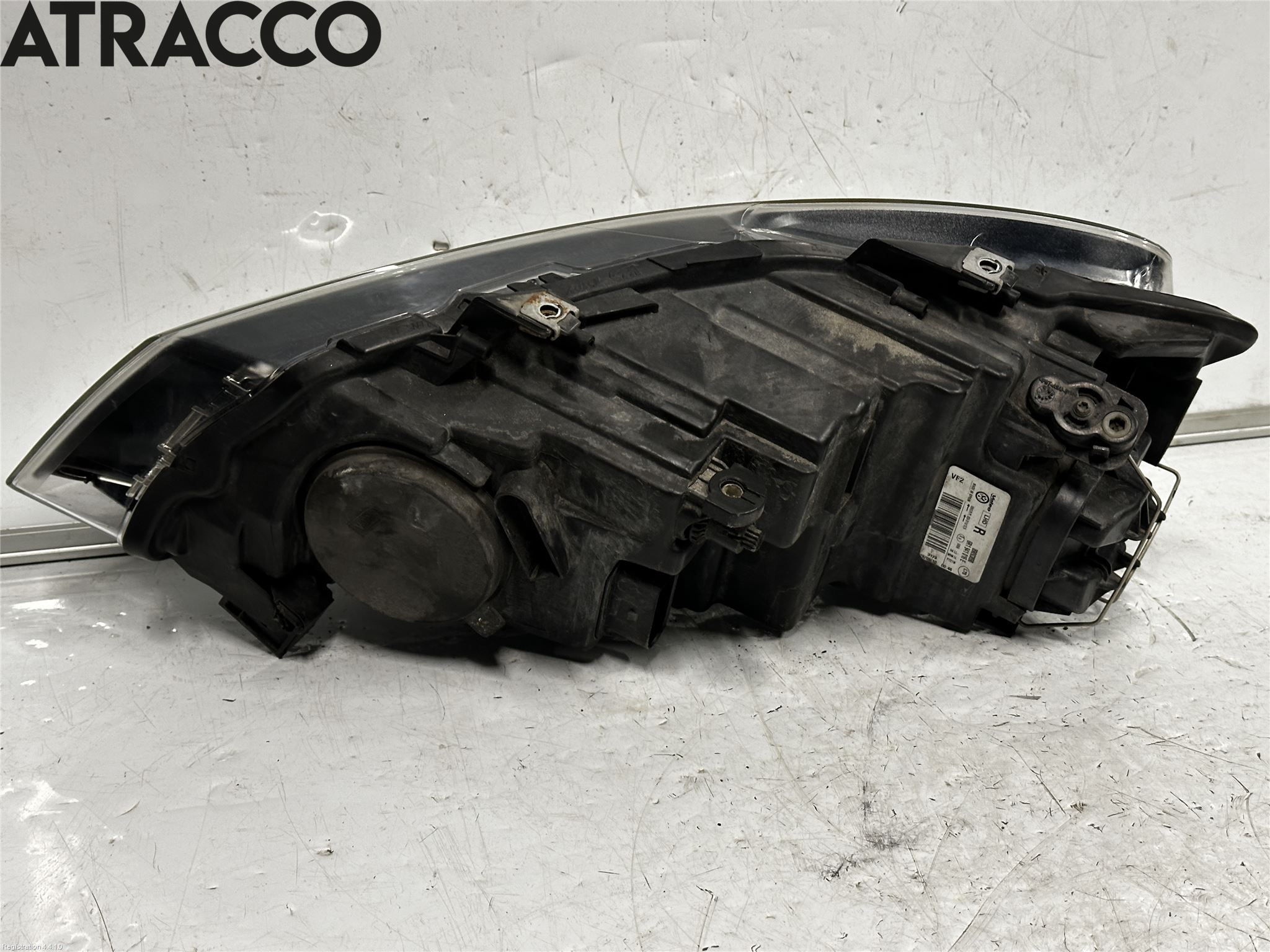 Volkswagen VW POLO 10-17 Strålkastare Höger