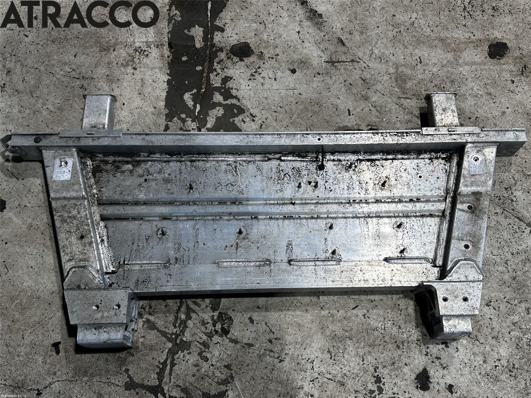 Volvo XC40/RECHARGE 18- Framvagnsbalk