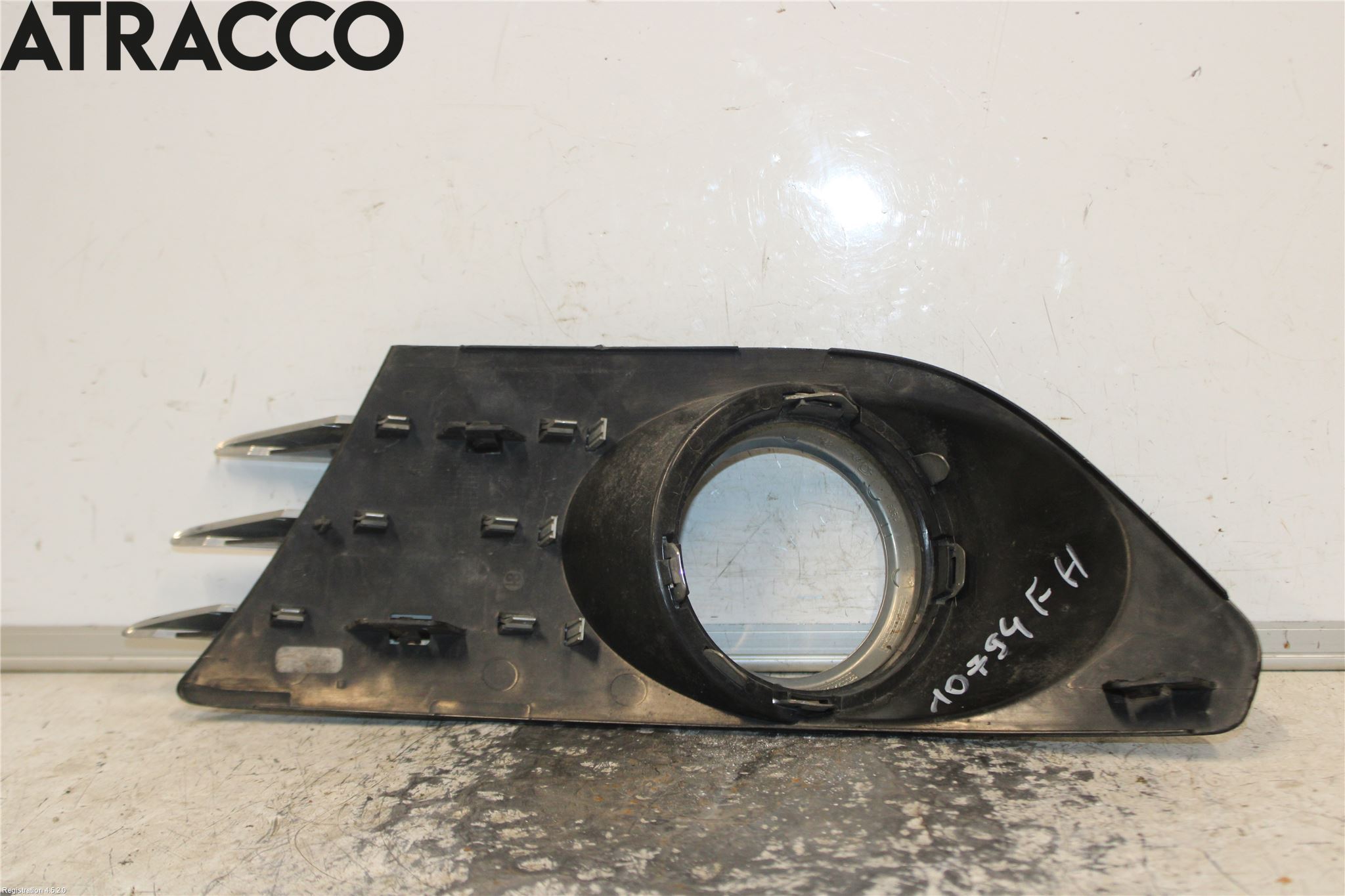 Peugeot 5008 10-16 Dimljussarg Fram