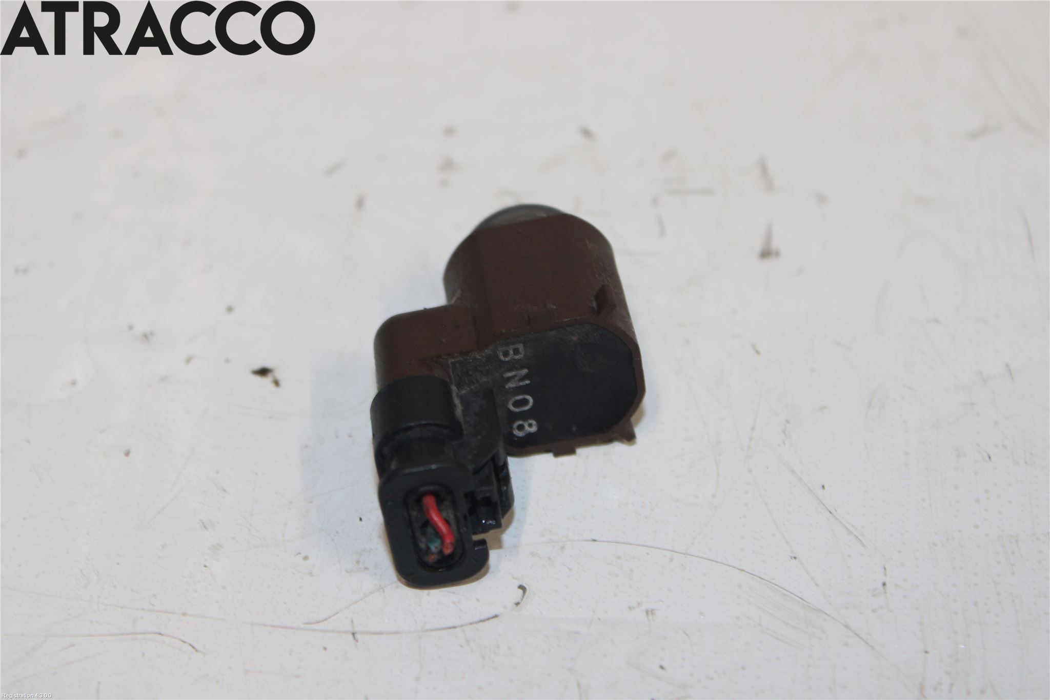 Mitsubishi OUTLANDER 13-21 Parkeringshjälp Frontsensor