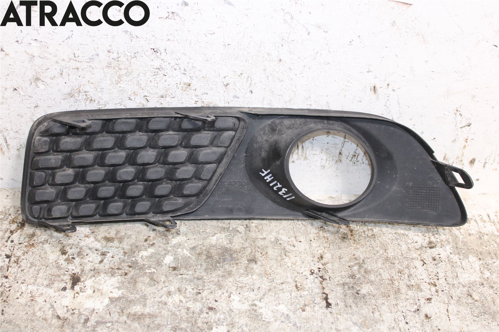 Volvo V70 08-13 Dimljussarg Fram