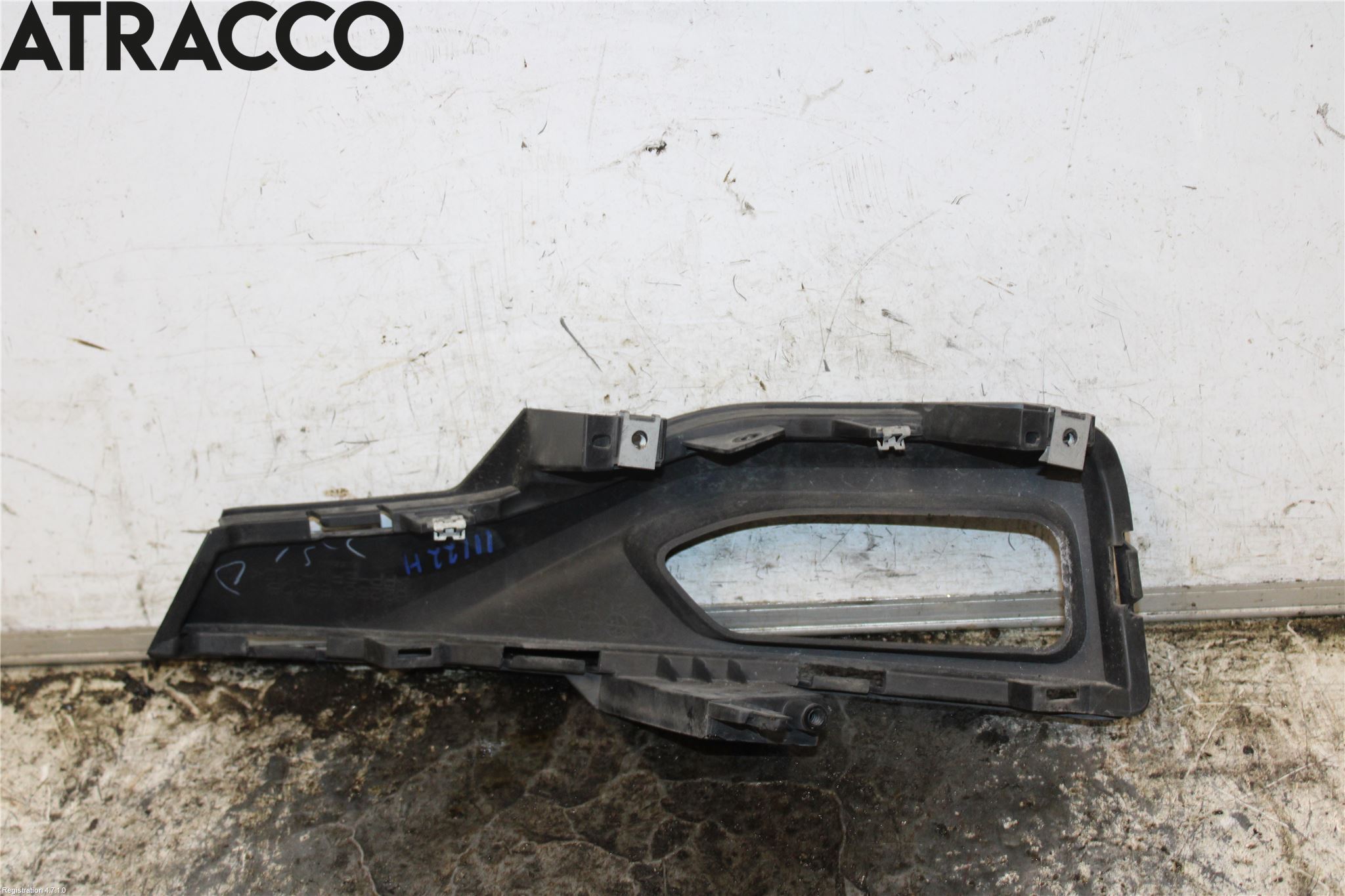 Nissan LEAF 18- Dimljussarg Fram