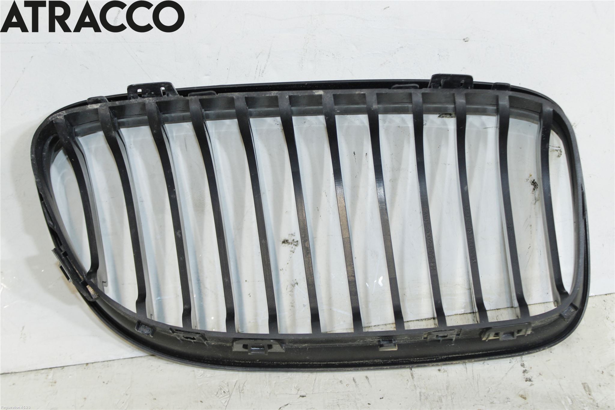 BMW 3 E90/91 SED/TOU 05-12 Grilldel Vänster