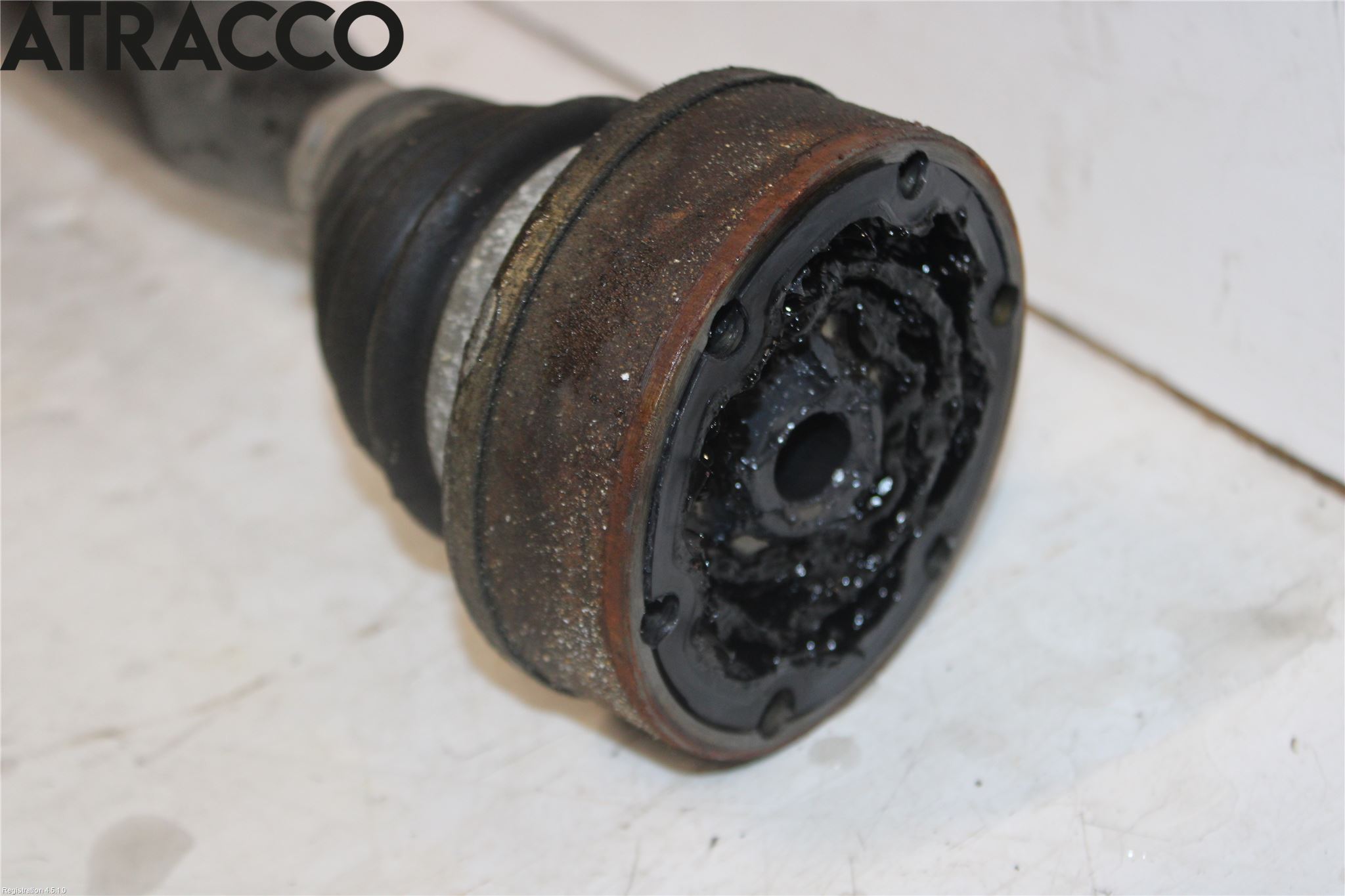 Volkswagen VW GOLF PLUS/CROSS GOLF 04-14 Drivaxel Fram Höger