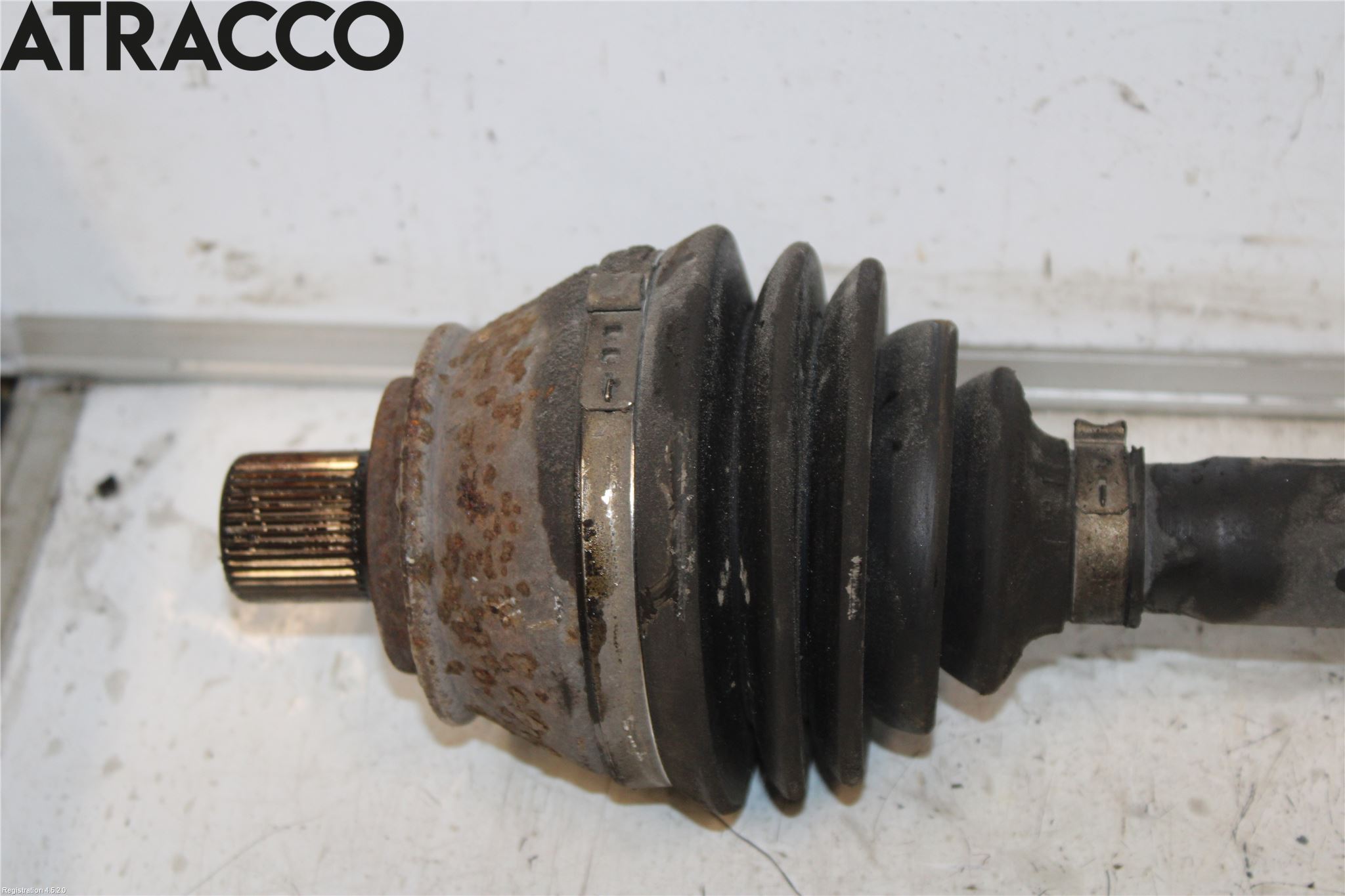 Audi A6/S6     05-11 Drivaxel Fram Vänster