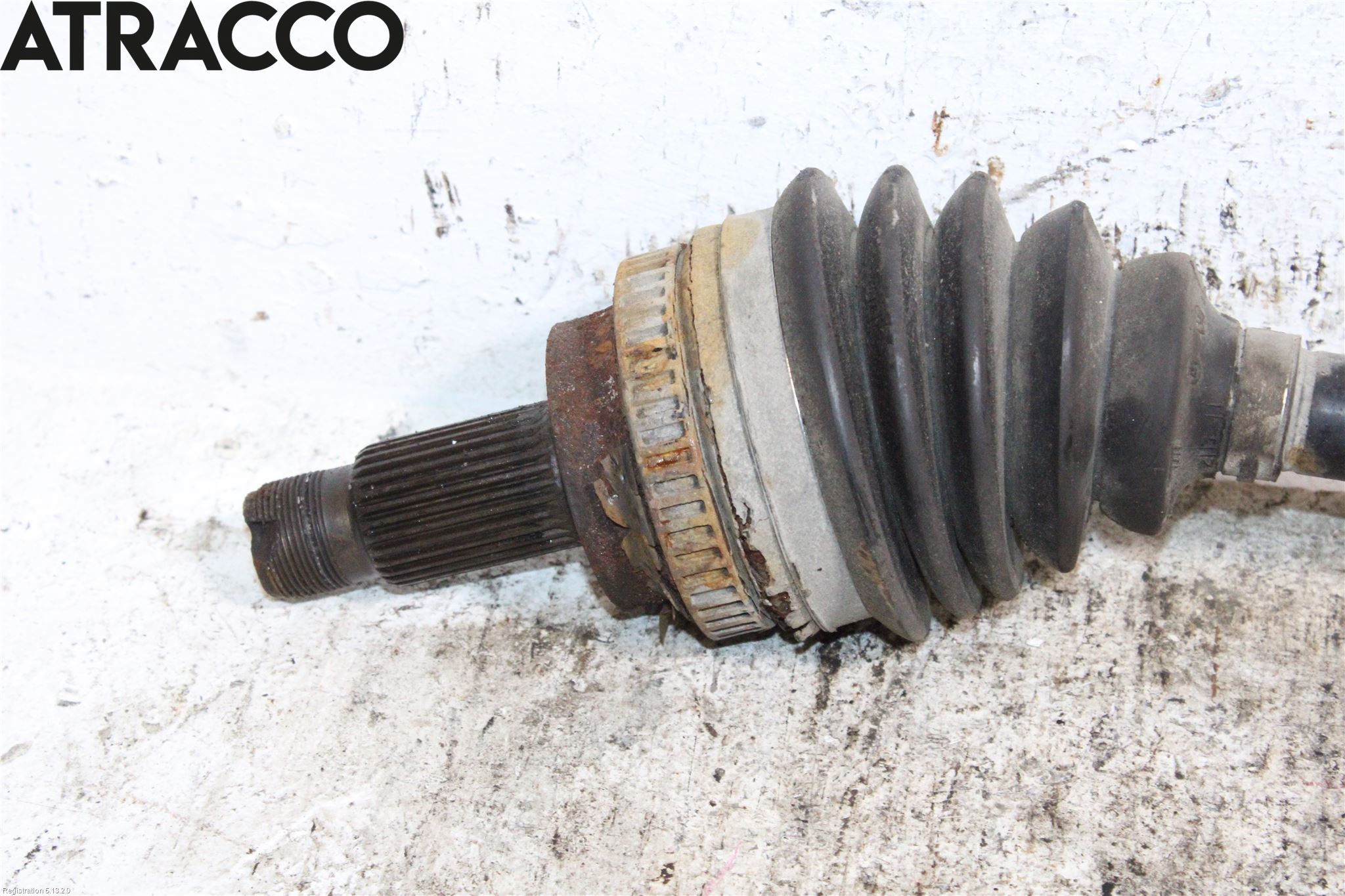 BMW 3 E90/91 SED/TOU 05-12 Drivaxel Fram Höger