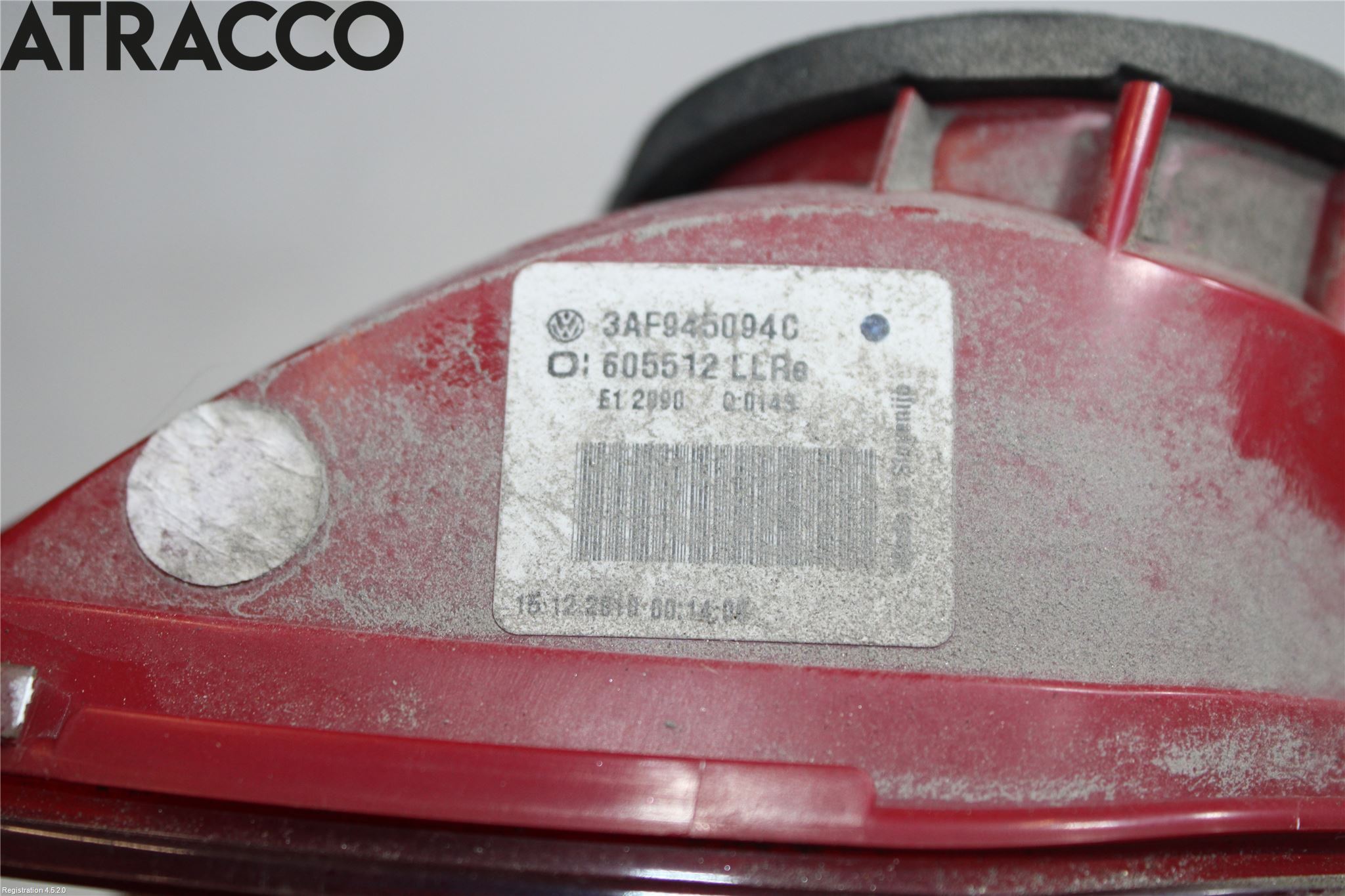 Volkswagen VW PASSAT 11-14 Bakljus Lucka Hö