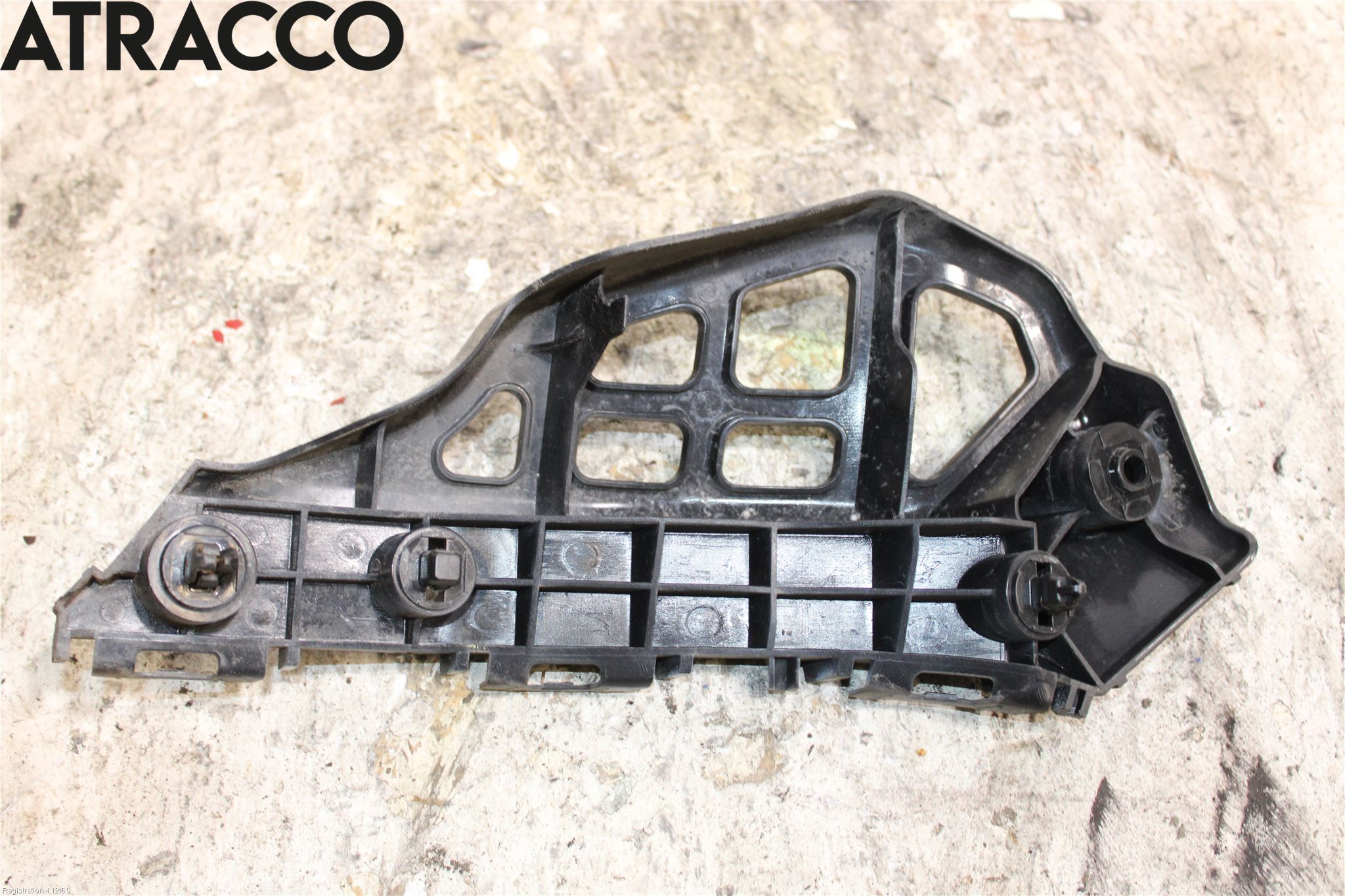 Toyota AURIS 13-19 Stötfångarfäste Fram Hö