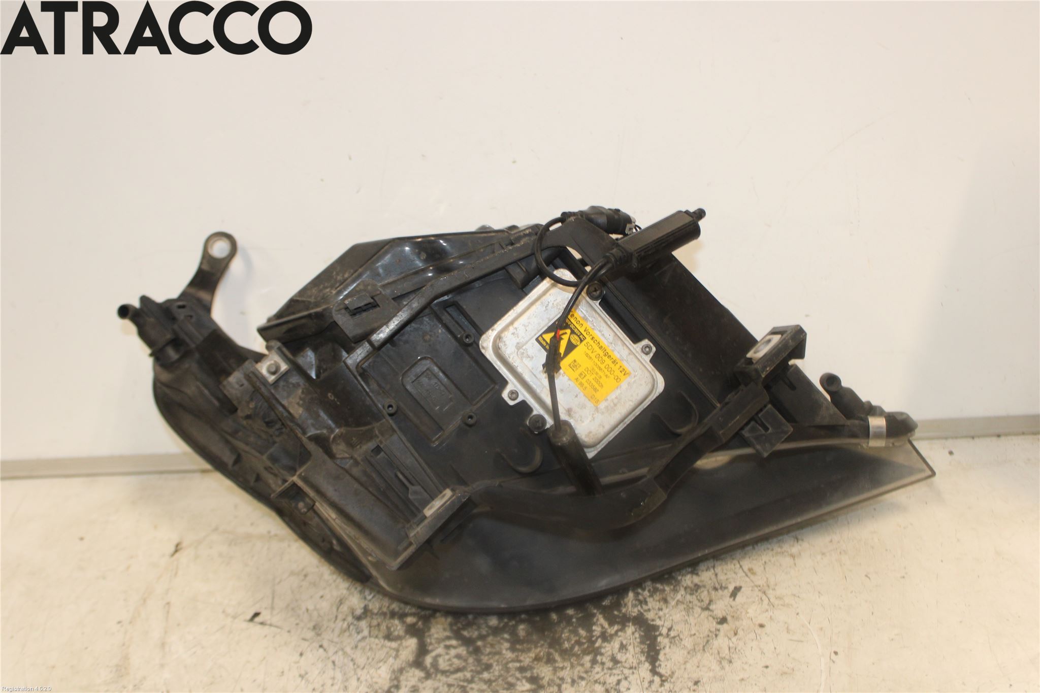 BMW 5 E60/61 Sed/Tou 02-10 Strålkastare Vänster