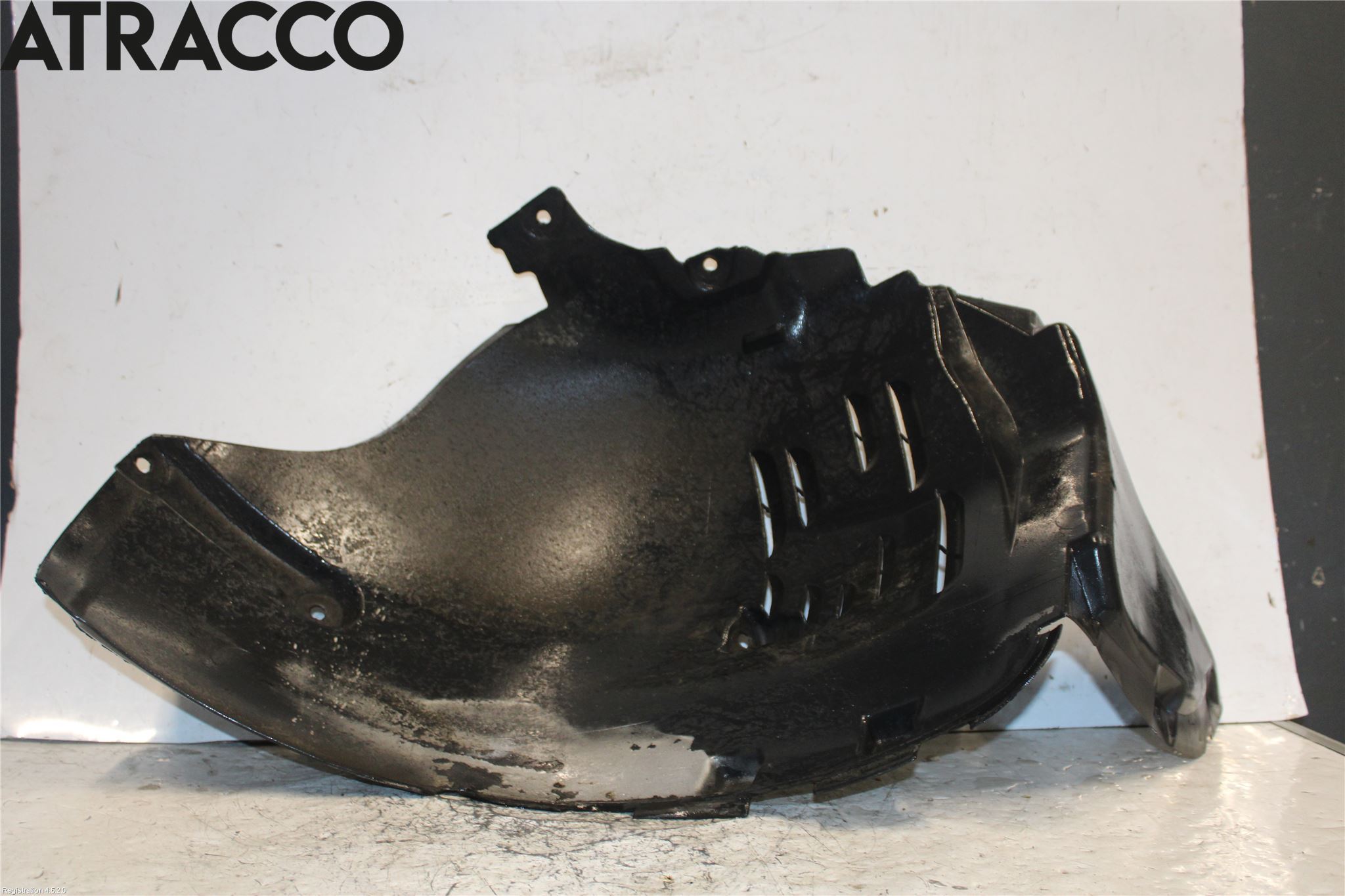 Mercedes-Benz MB CLS (C219) 03-11 Skärm Inner