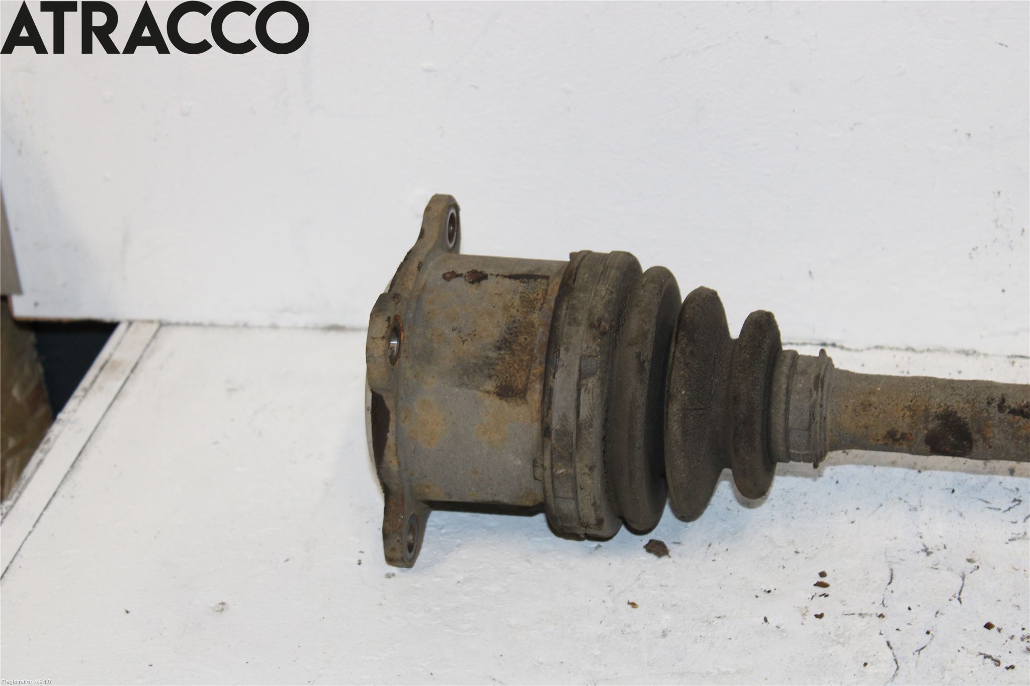 Toyota HI-ACE 95-05 Drivaxel Bak Vänster