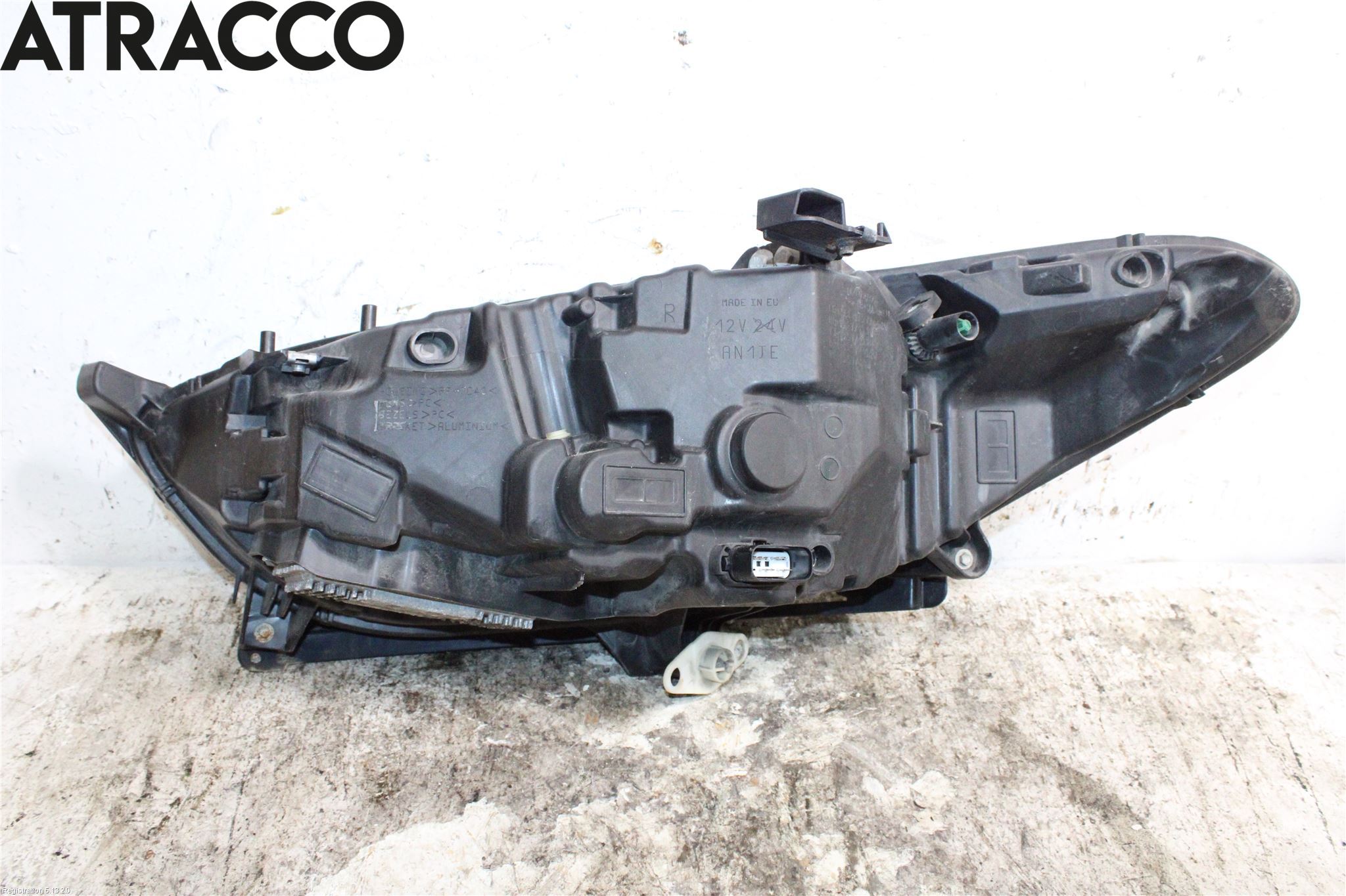 Ford MONDEO 15-22 Strålkastare Höger