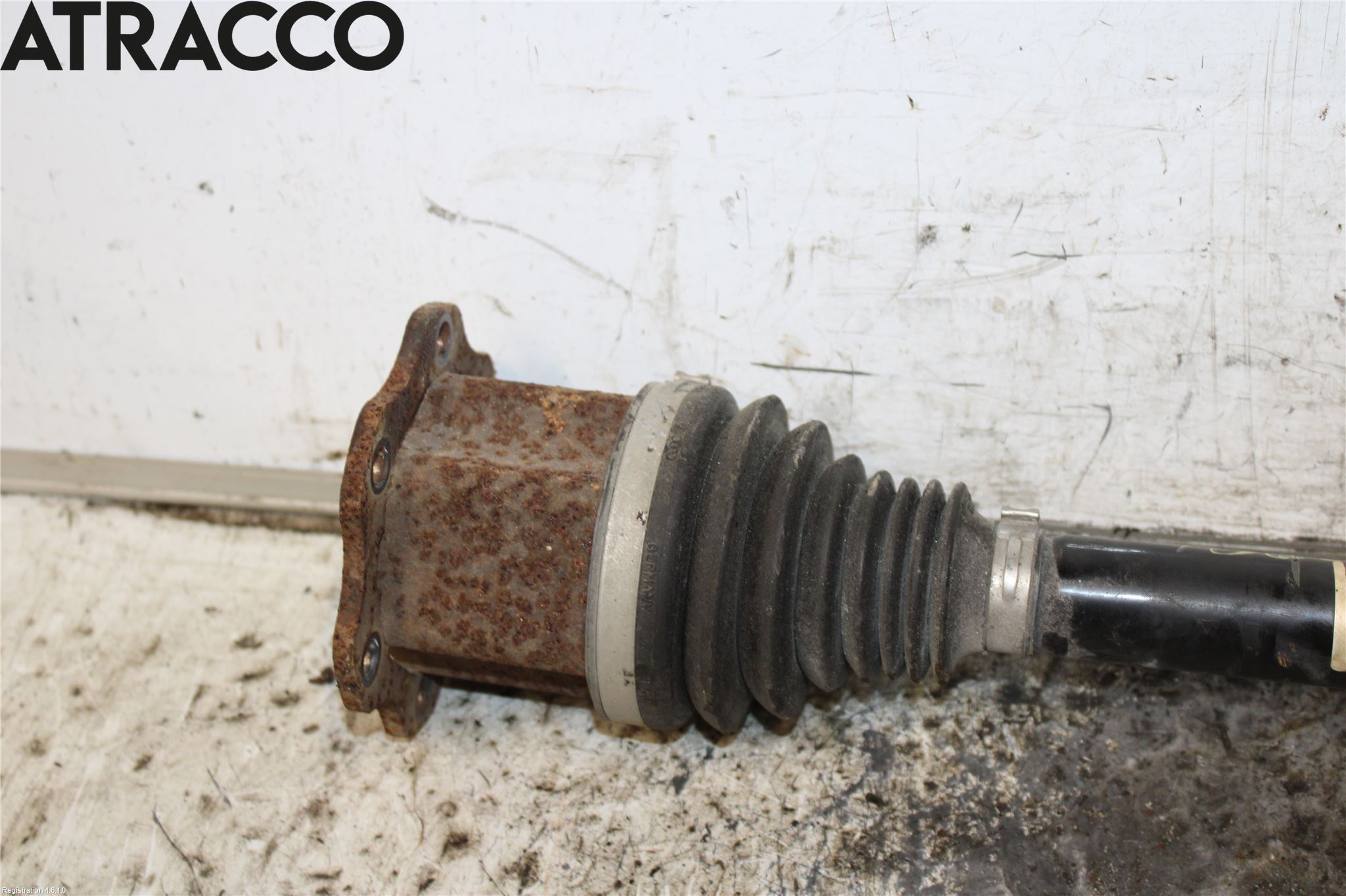 Audi A4/S4 08-11 Drivaxel Fram Vänster