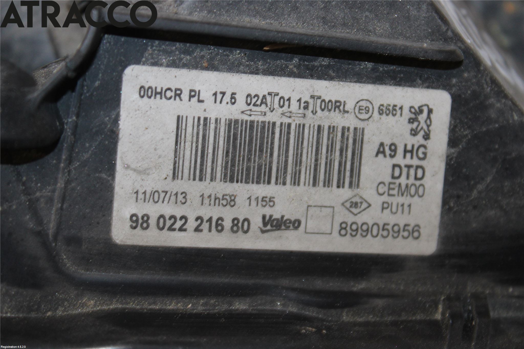 Peugeot 208 12-15 Strålkastare Höger